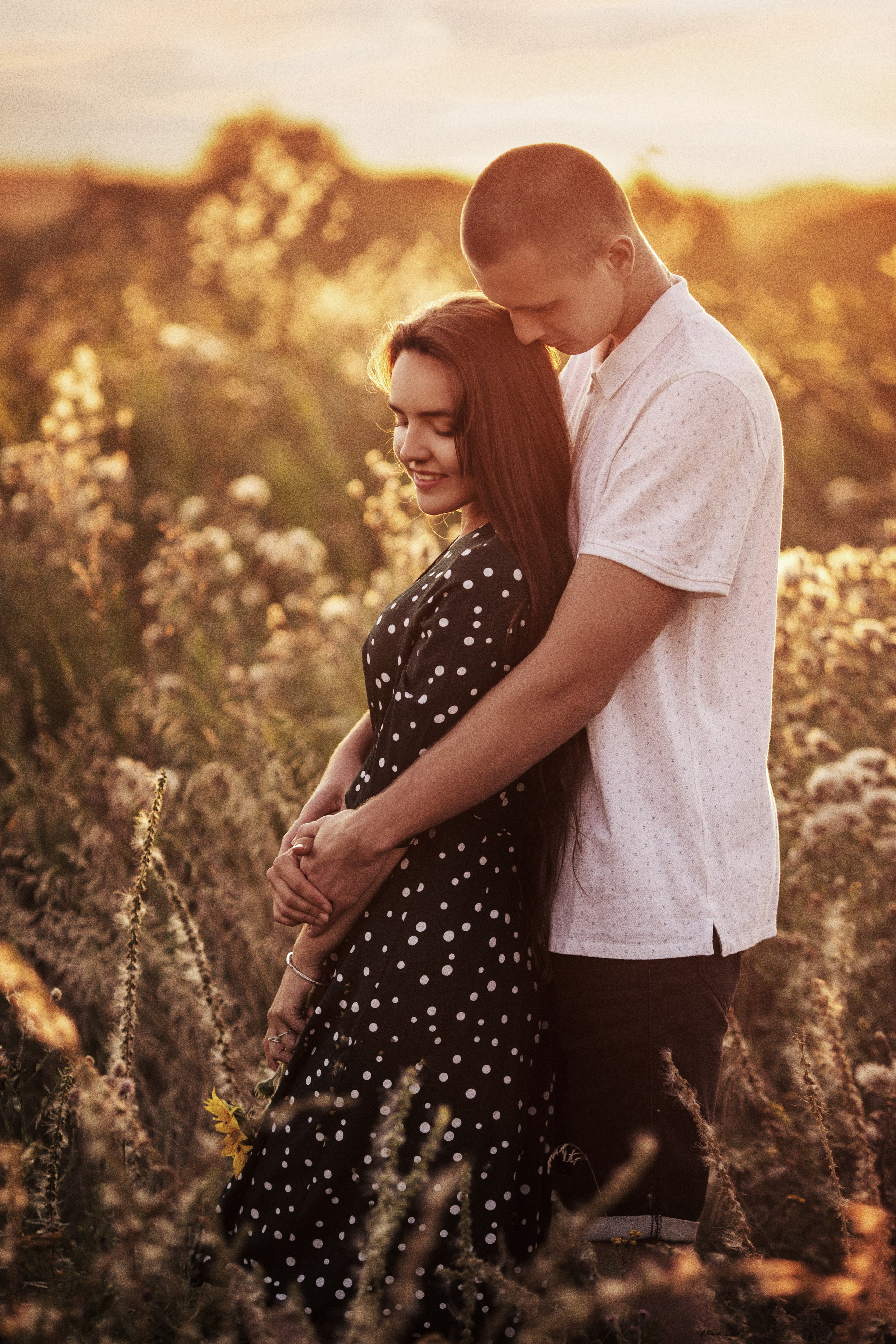 Фотосессия для влюбленных на природе в Москве. Профессиональный фотограф в Москве. Елена Шуваева