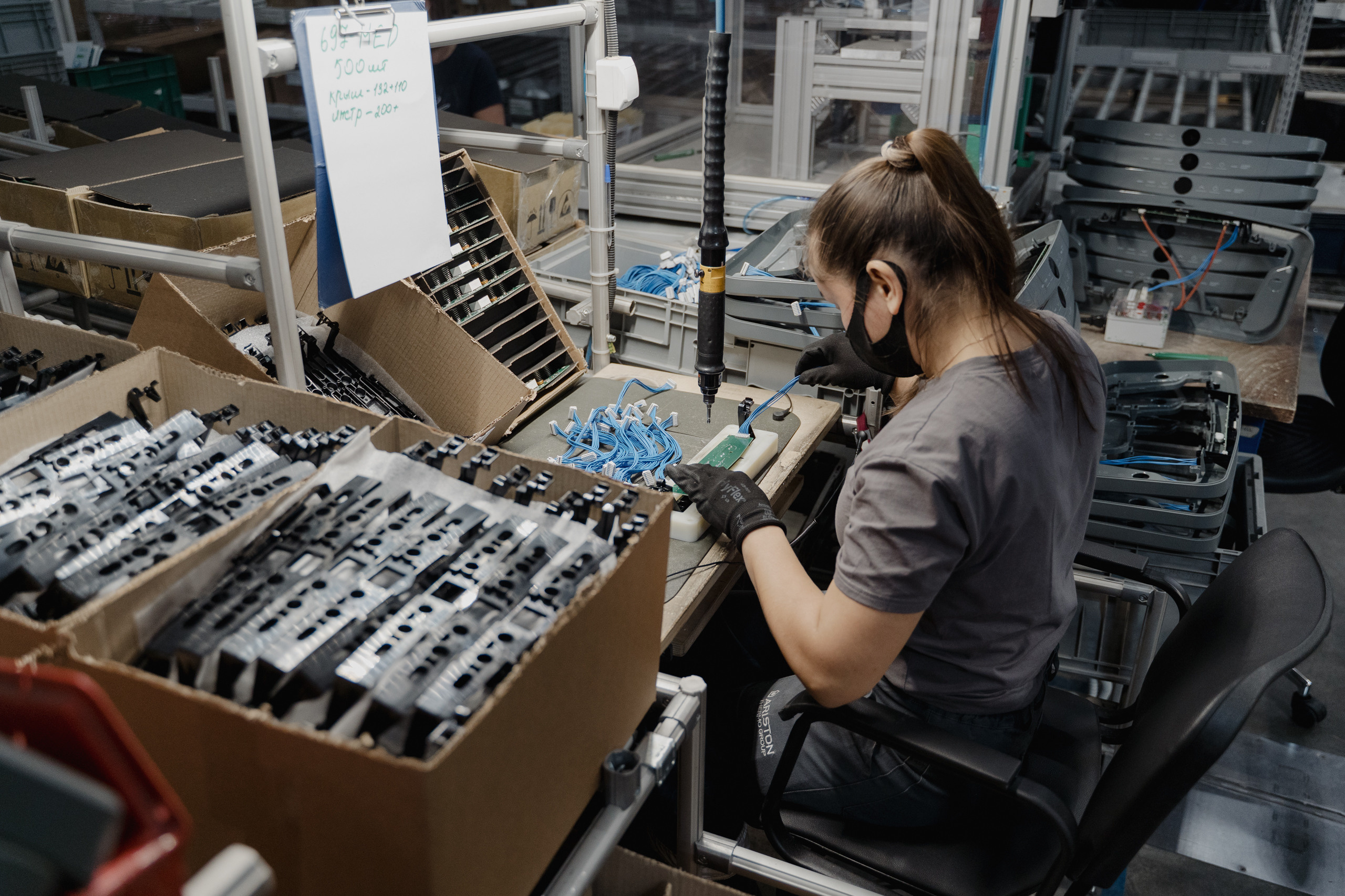 Завод ARISTON город Всеволожск 2021. Свадебный и семейный фотограф в Санкт-Петербурге Дмитрий Панин