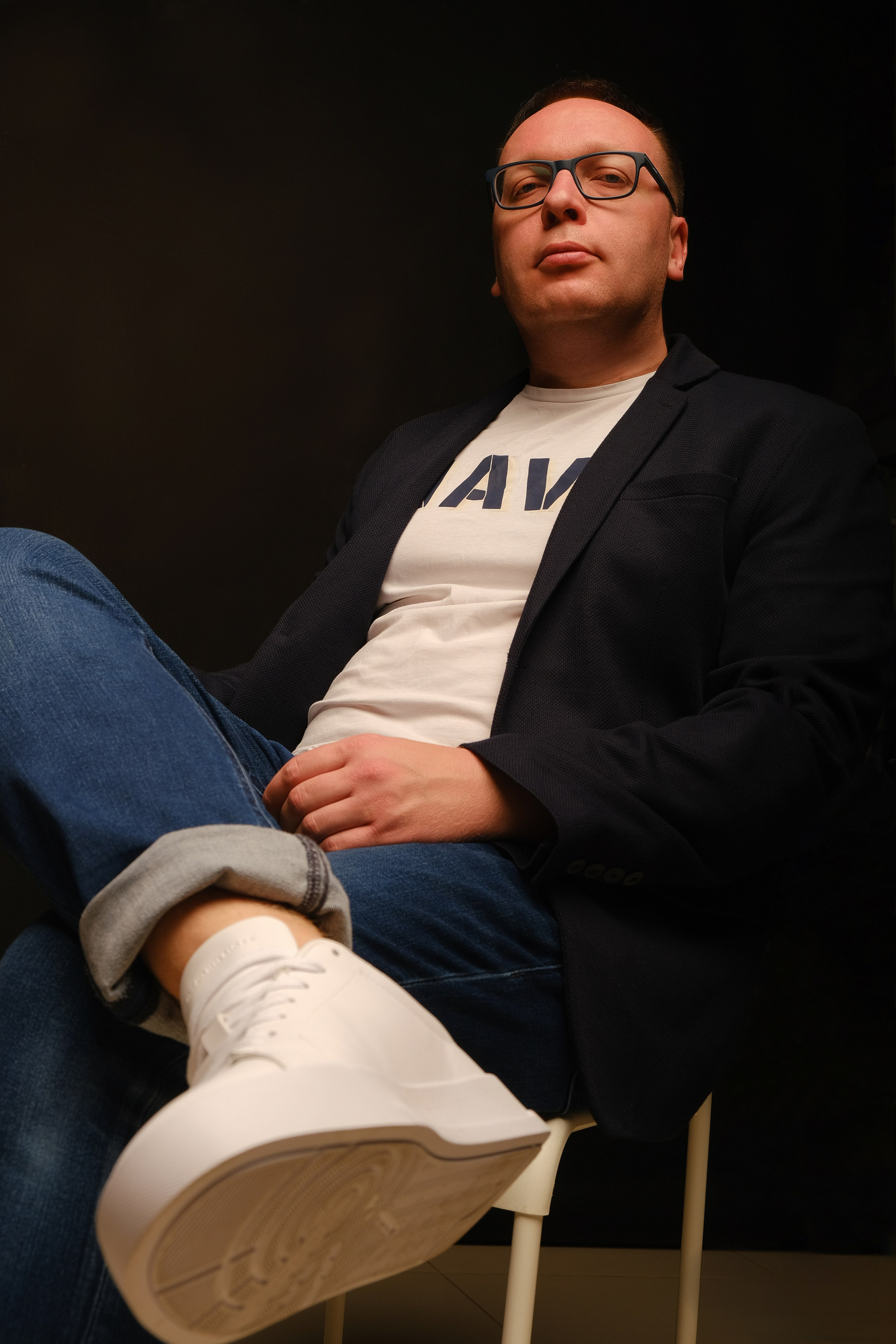 Бизнес портрет, контент-фотограф. Профессиональная фотосъемка в Крыму. Натуральные эмоции и живые кадры. Забронируйте дату прямо сейчас!