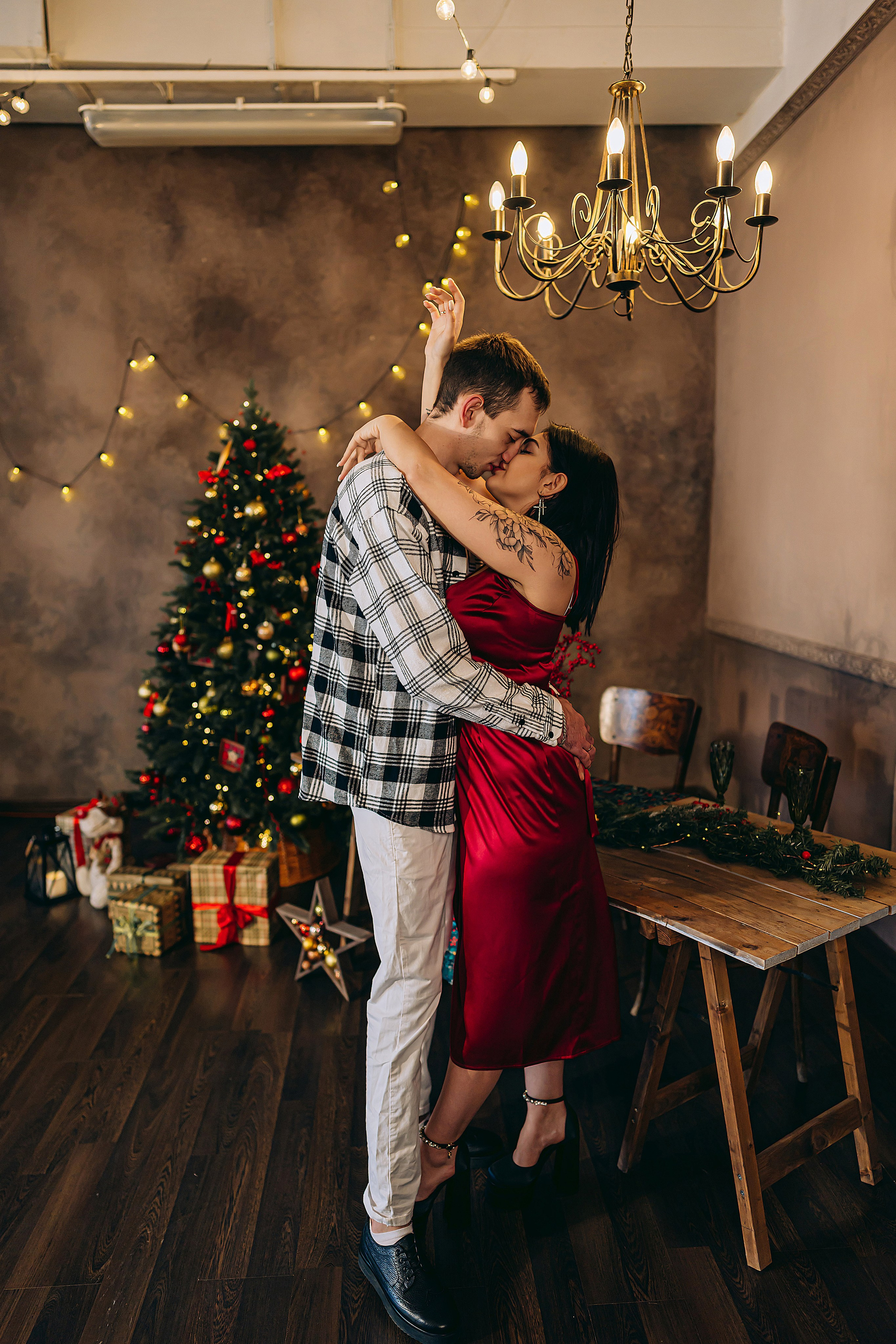 Семейная фотосессия в студии с ребенком