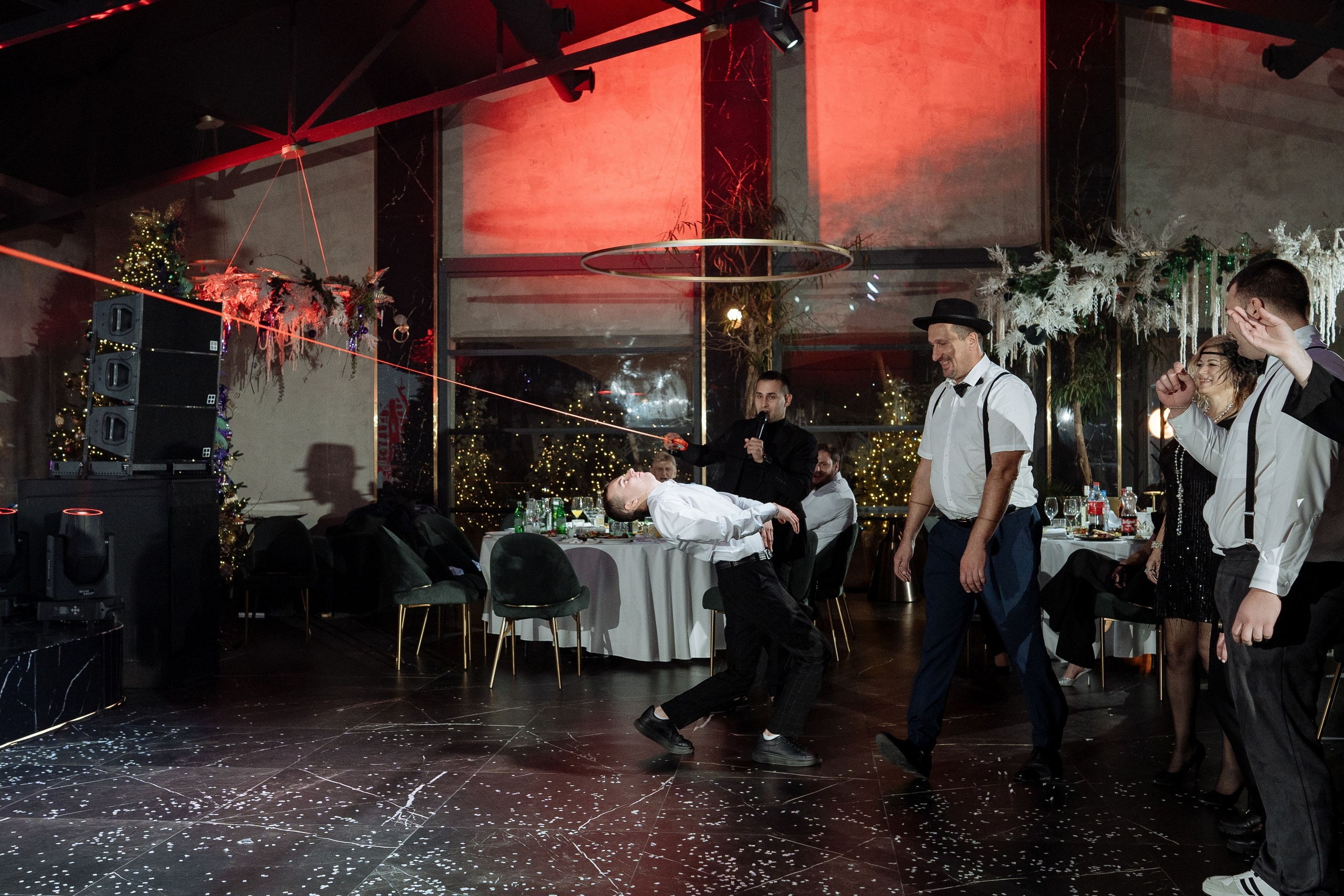 Альбион Тур