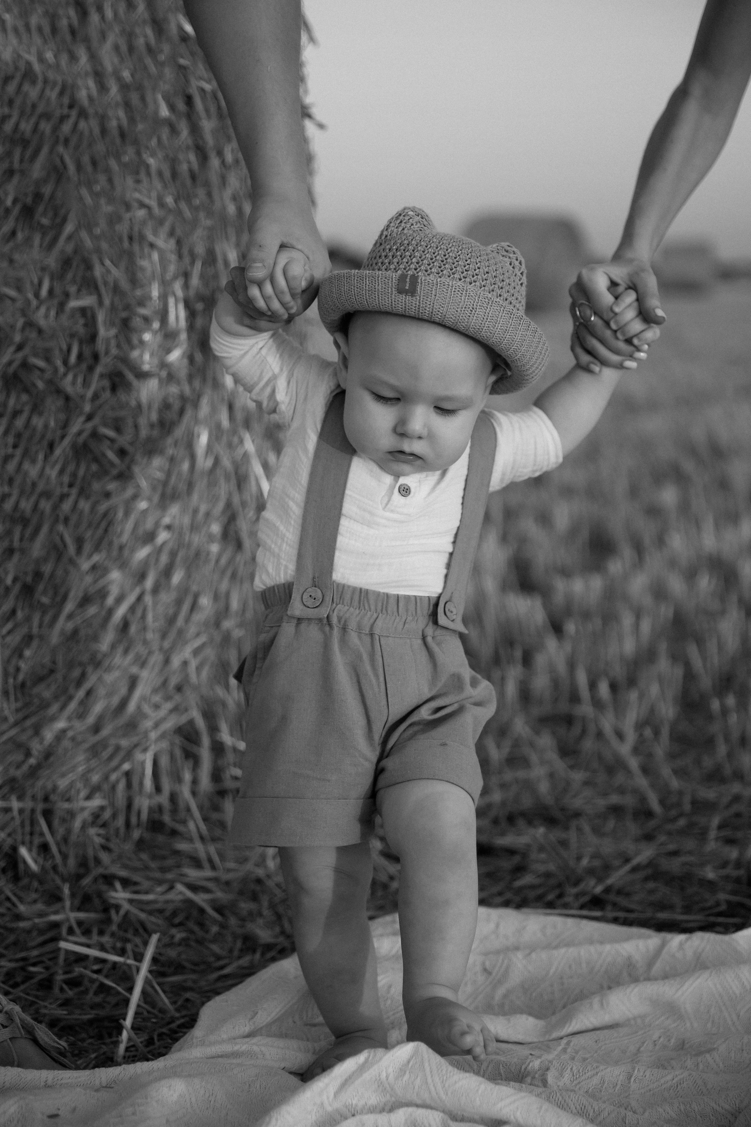 Поле. Лето. Тёплый ветерок. Семейный и свадебный фотограф в Краснодаре. Кристина Ендальцева