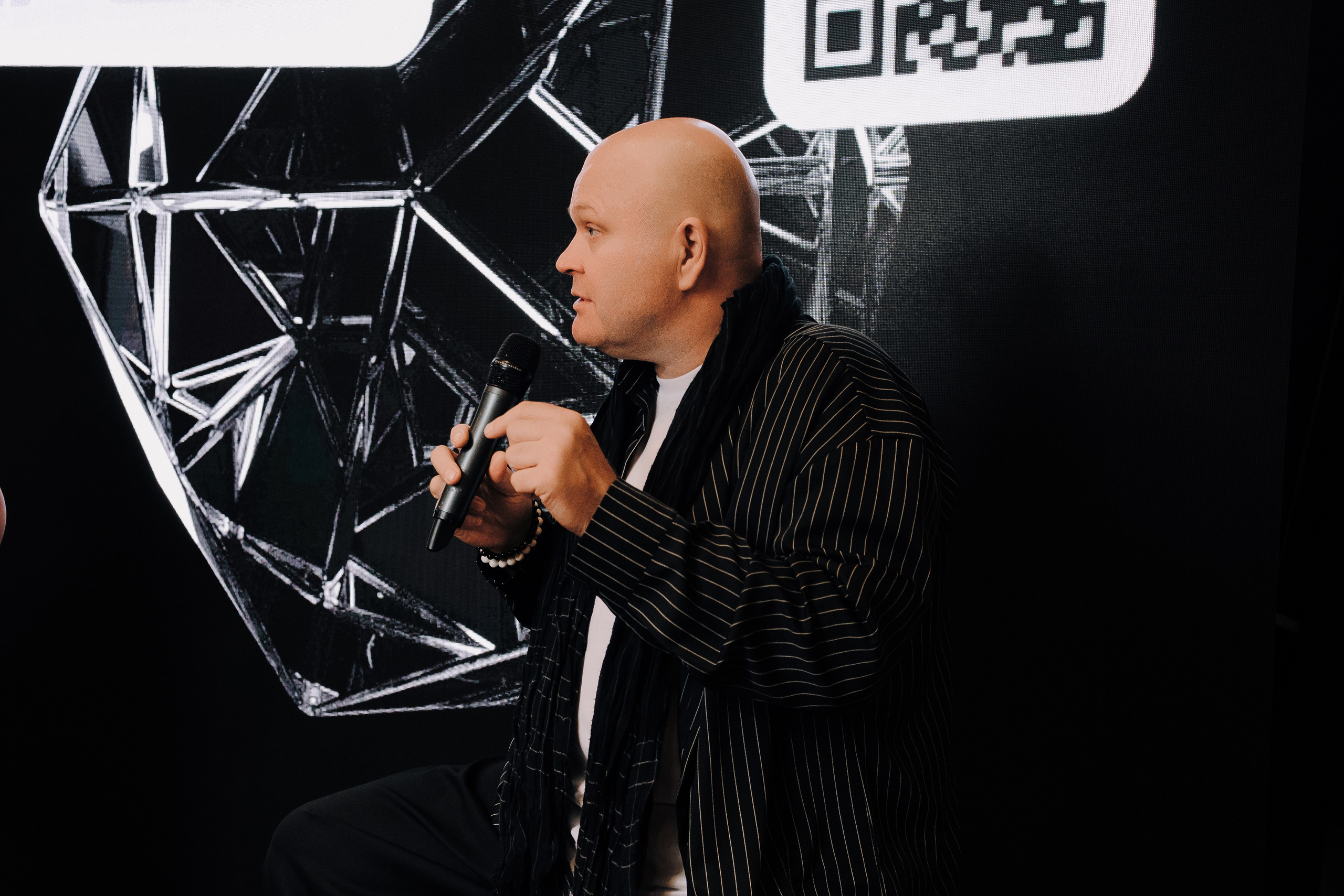 КОНФЕРЕНЦИЯ AMO CRM SIPUNI. Репортажный фотограф Зуев Роман г. Челябинск