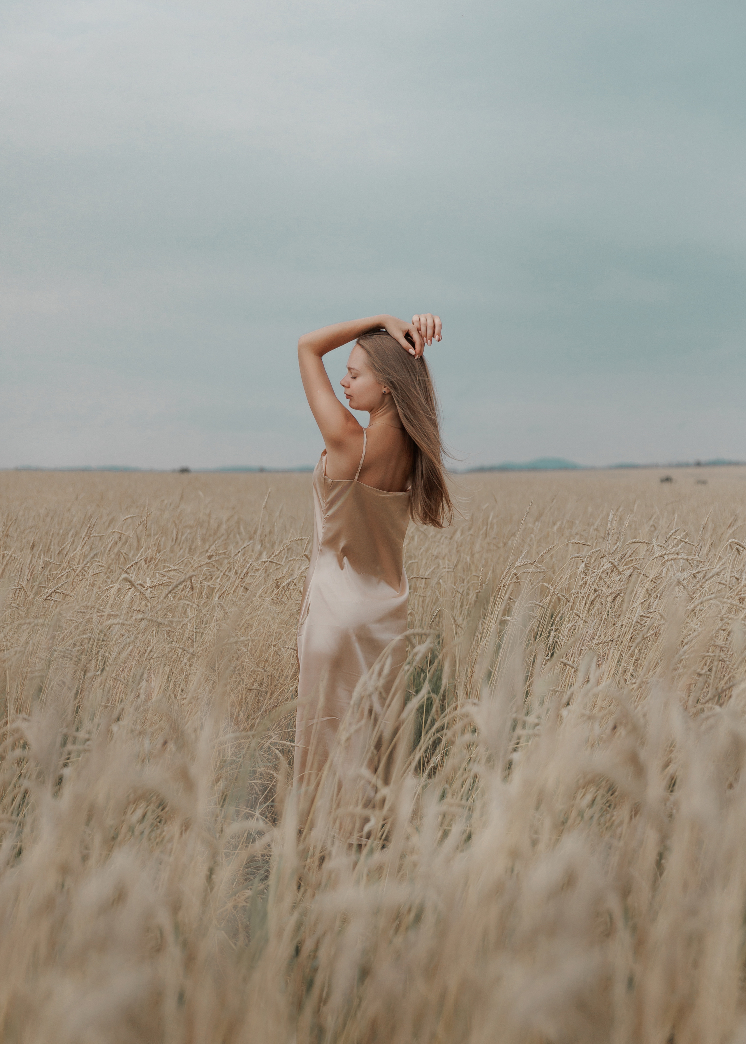 Любовь в подсолнухах и пшенице. Фотограф женского портрета, беременности и материнства Харькова Елена