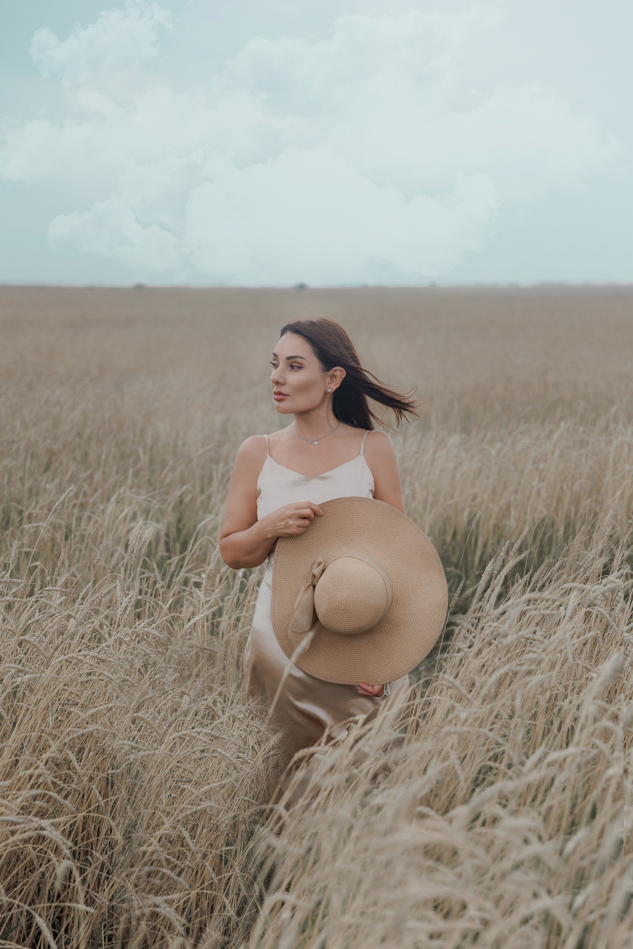 Марина в пшенице. Фотограф женского портрета, беременности и материнства Харькова Елена