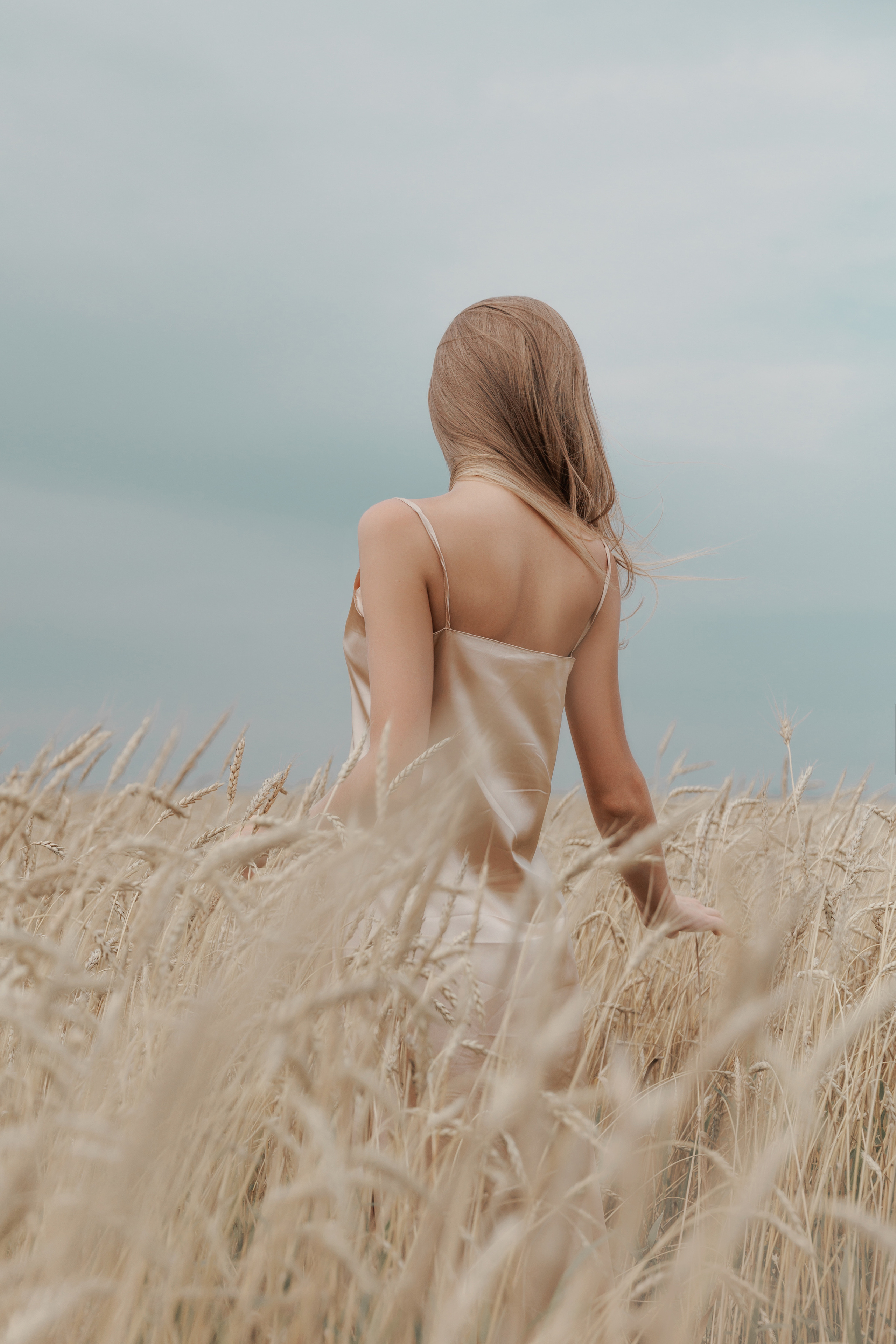 Любовь в подсолнухах и пшенице. Фотограф женского портрета, беременности и материнства Харькова Елена