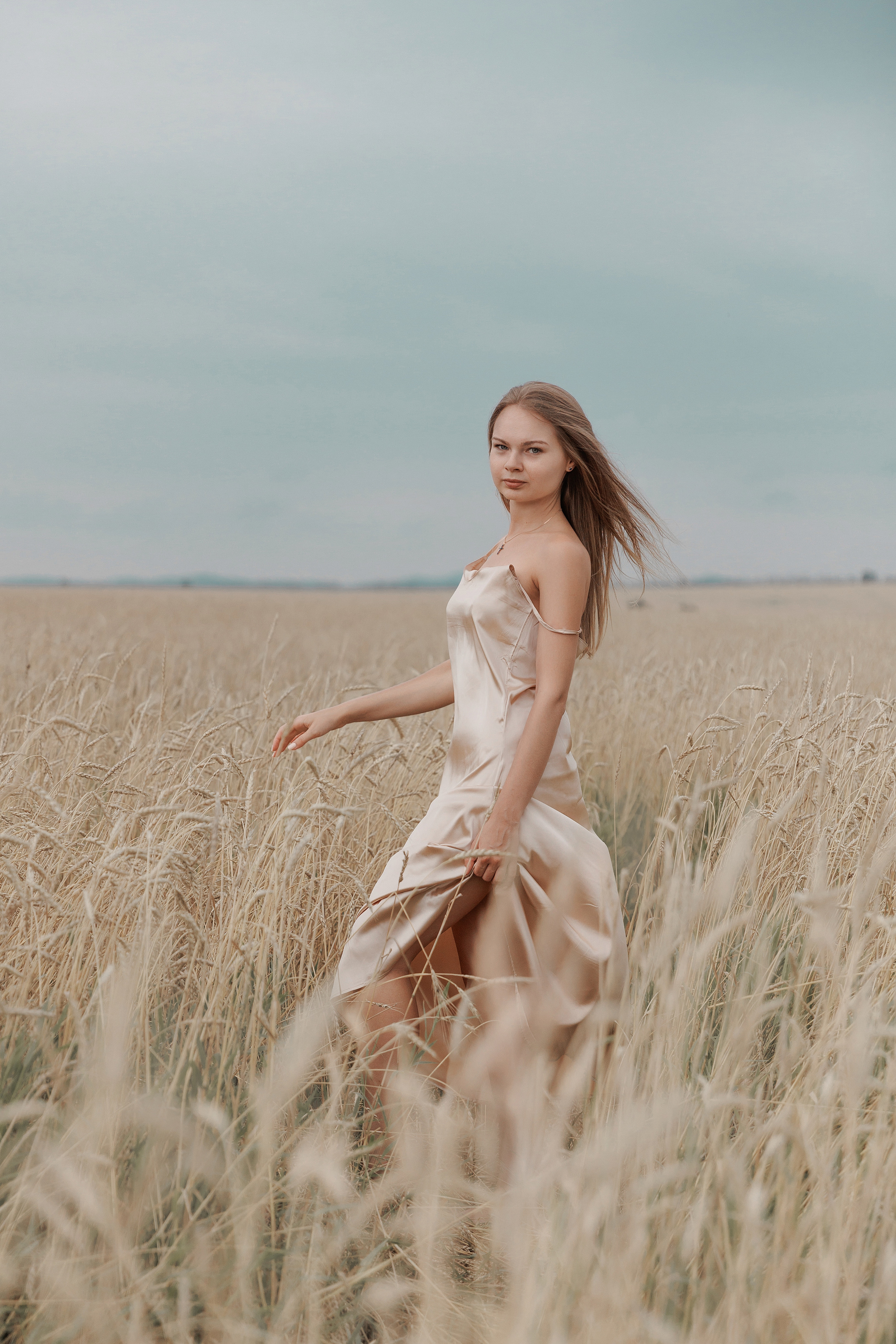 Любовь в подсолнухах и пшенице. Фотограф женского портрета, беременности и материнства Харькова Елена