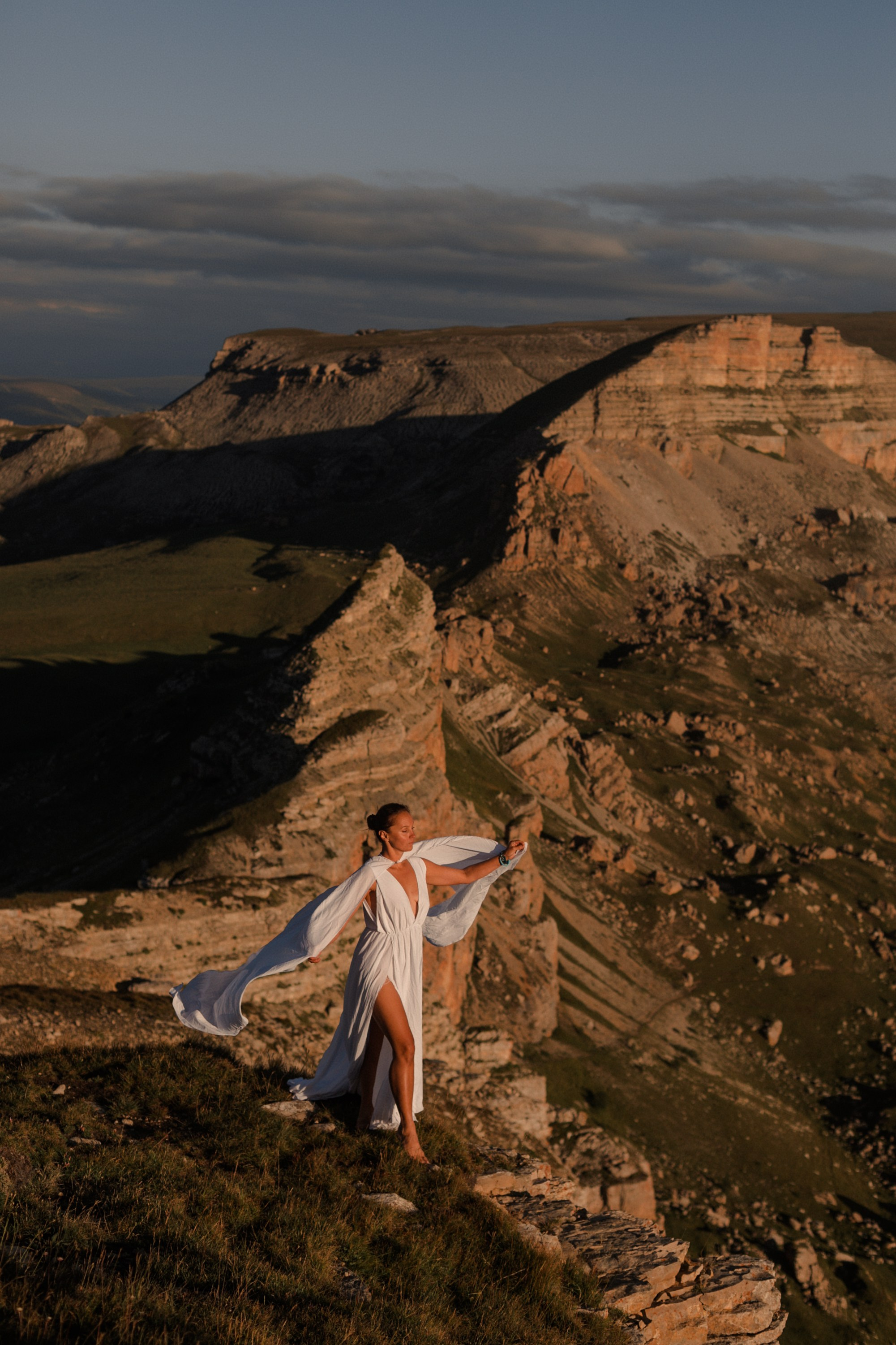фотосессия в горах· фотограф в горах кавказа· семейная фотосессия в горах· свадебная фотосессия в горах· фотосессия на эльбрусе· фототур в горы· фотограф на природе· фотосъемка в стиле натура· портрет на природе· выездная фотосессия,свадьба в горах,свадебный фотограф в горах,фотограф Домбай,фотограф Архыз,фотограф Эльбрус,фототур в горы,фототур Кавказ