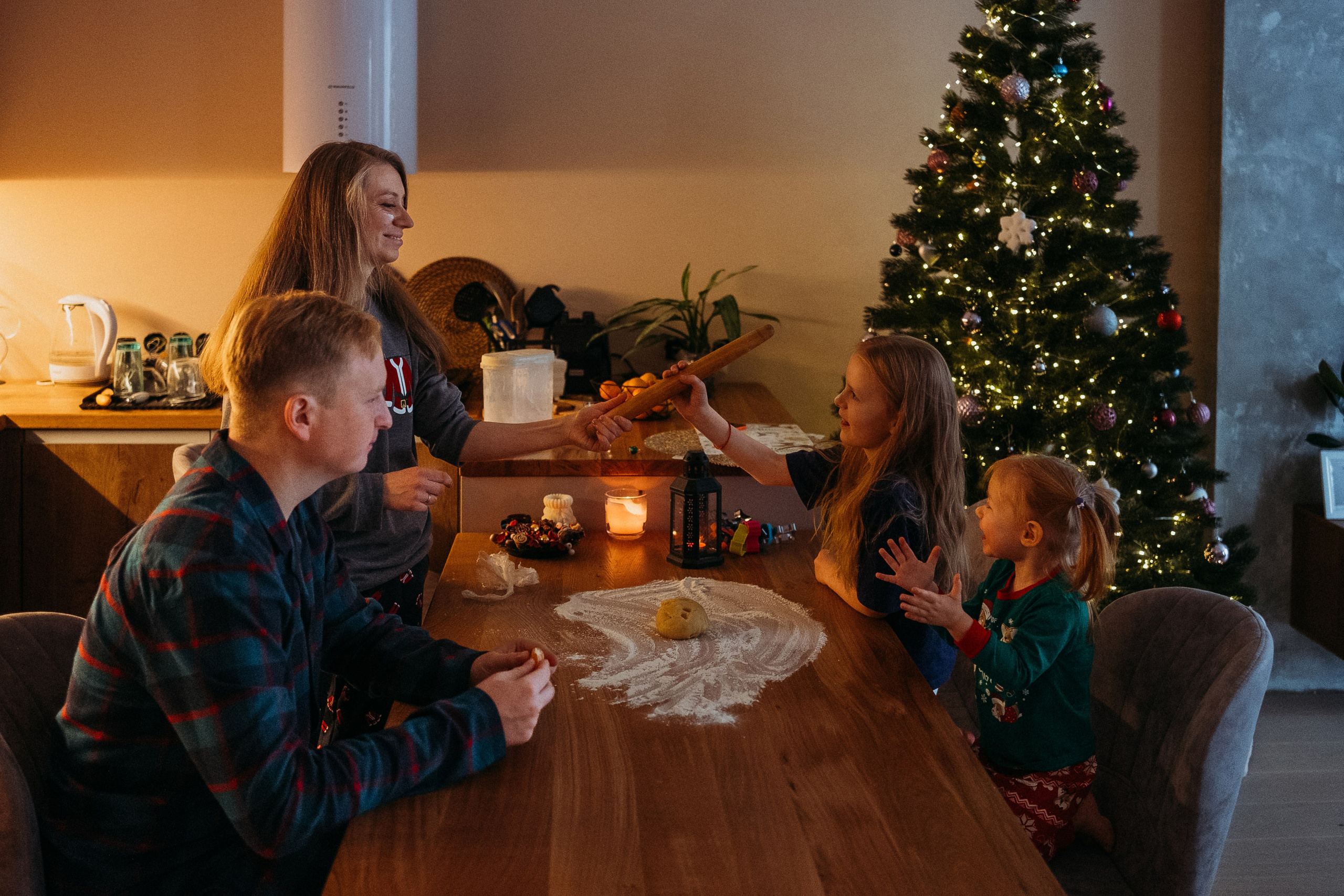 Новогодняя домашняя фотосессия. Семейный и детский фотограф в Санкт-Петербурге