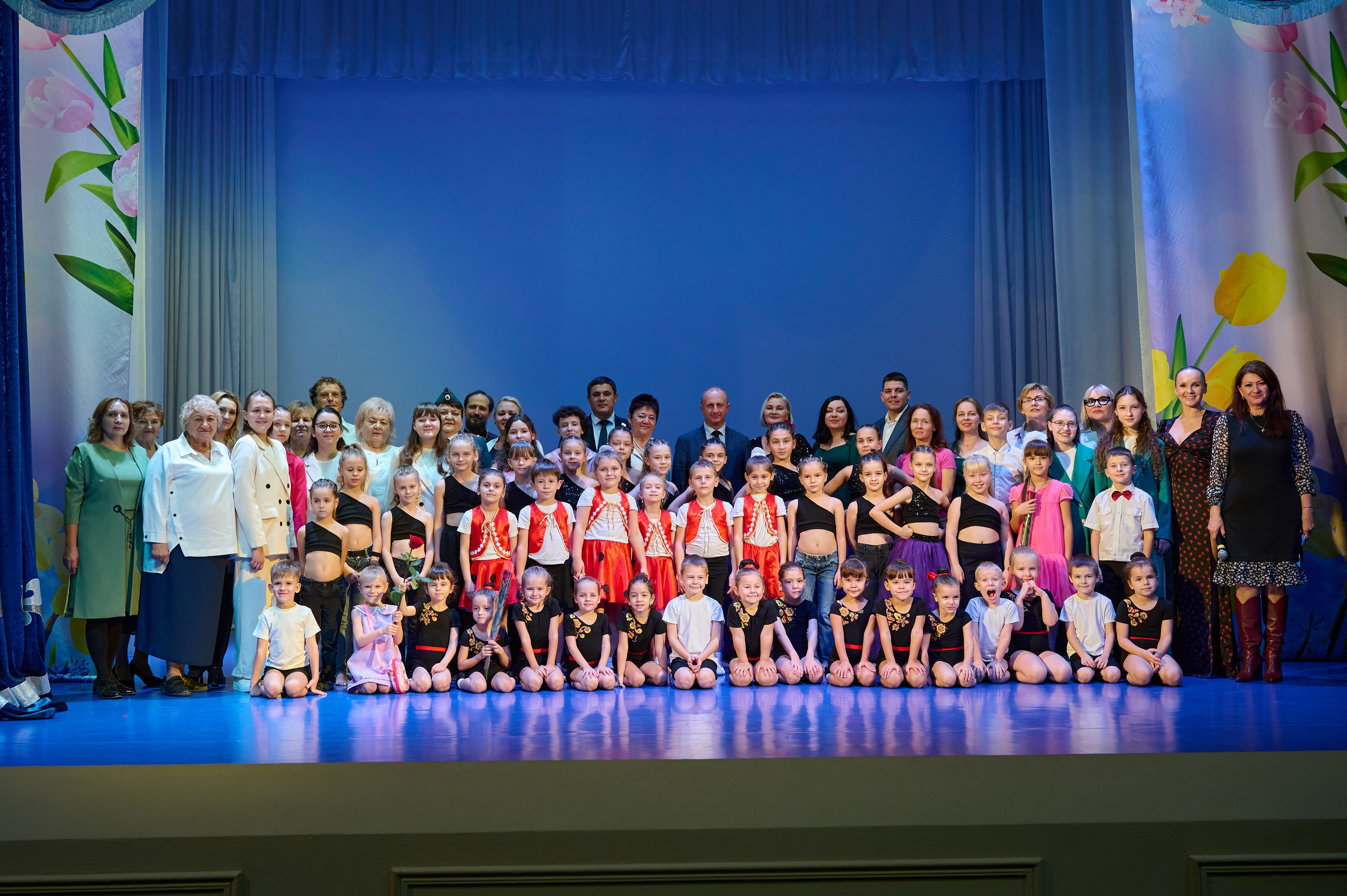 День матери. Марьина роща. Жизнь курорта Кабардинка в фотографиях