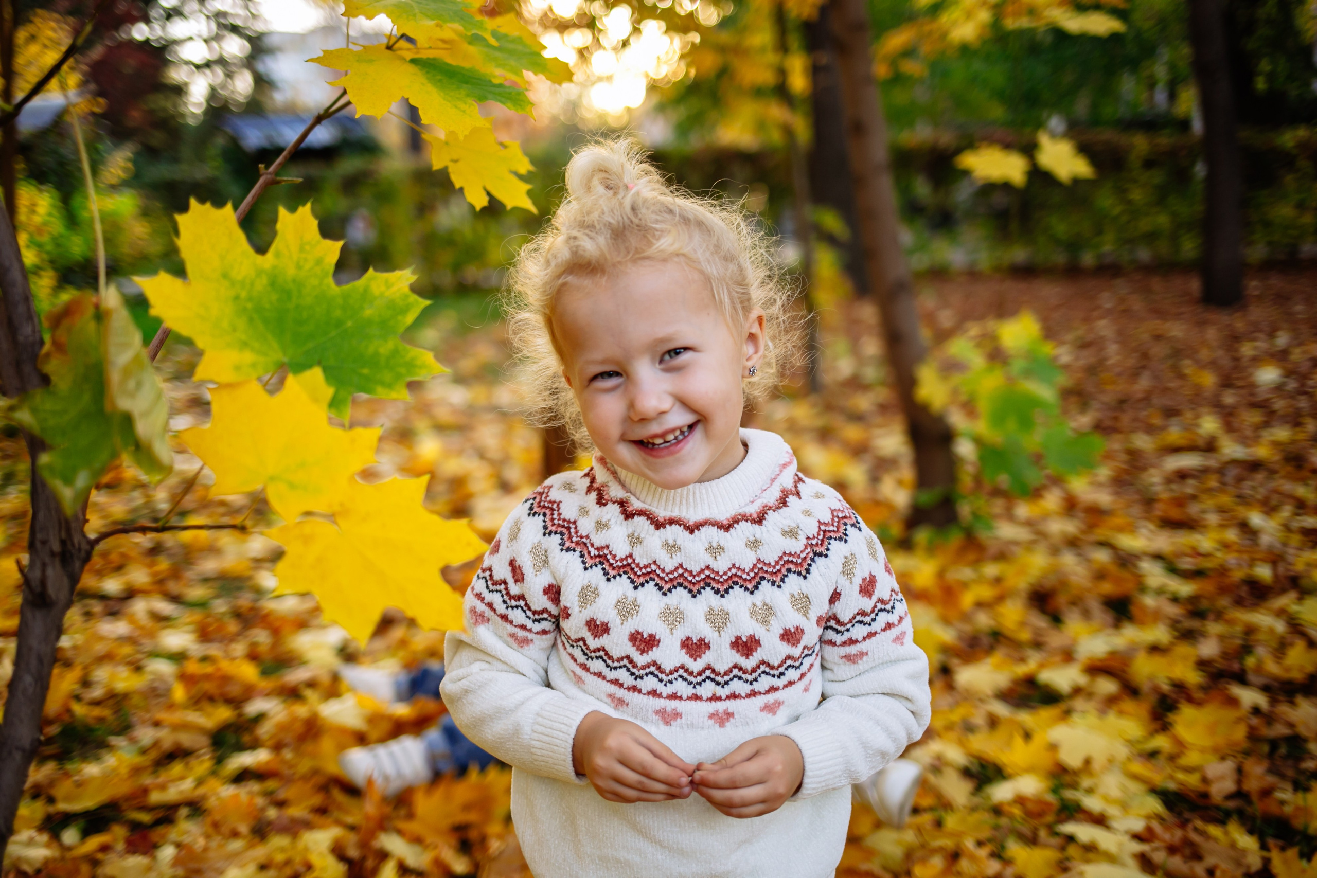 Юля, Анюта, Есения