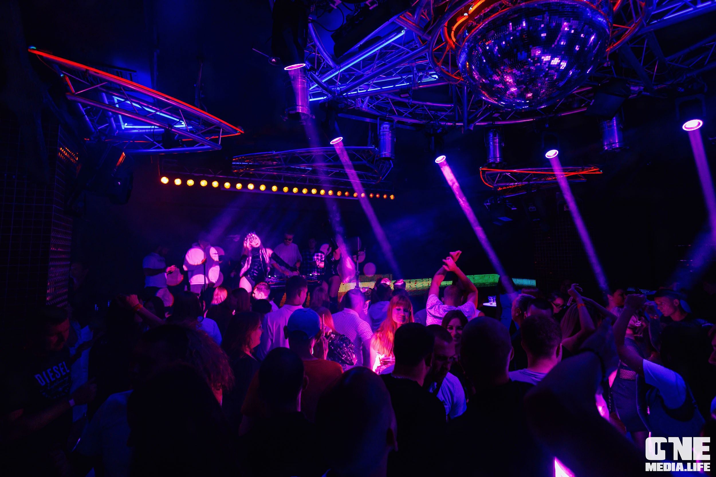 Фоторепортаж из РК Планета. One Media Life: фоторепортажи, фотоотчеты с мероприятий и заведений