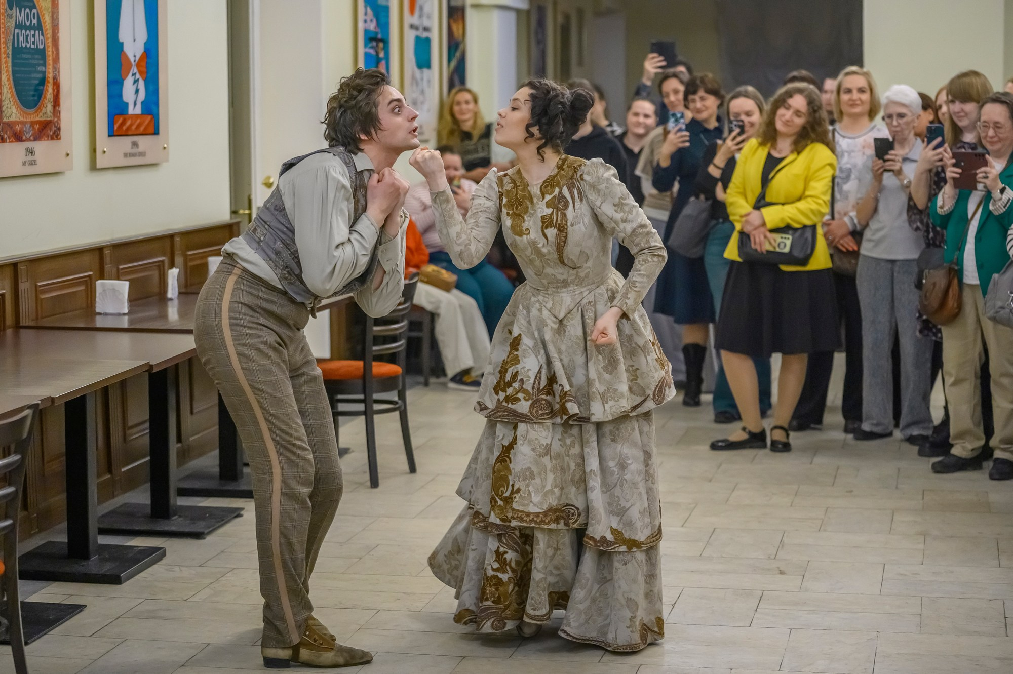 Репортажная съемка мероприятия «Ночь театров» в Московском театре оперетты. 2025. Фотограф Анна Мельникова | Москва