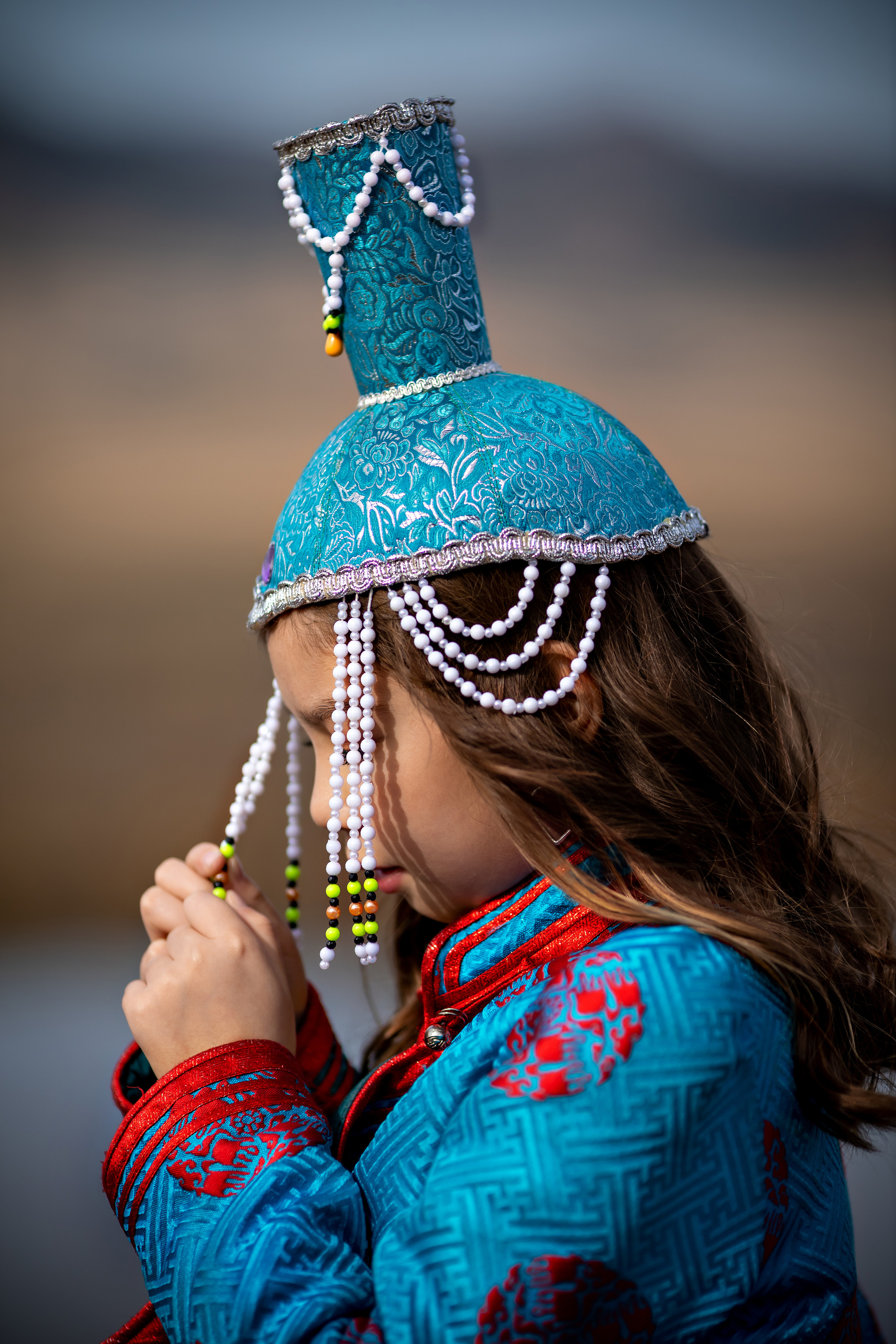 В национальных костюмах. Организую и проведу любые фотосессии в солнечной Бурятии, в Улан-Удэ!