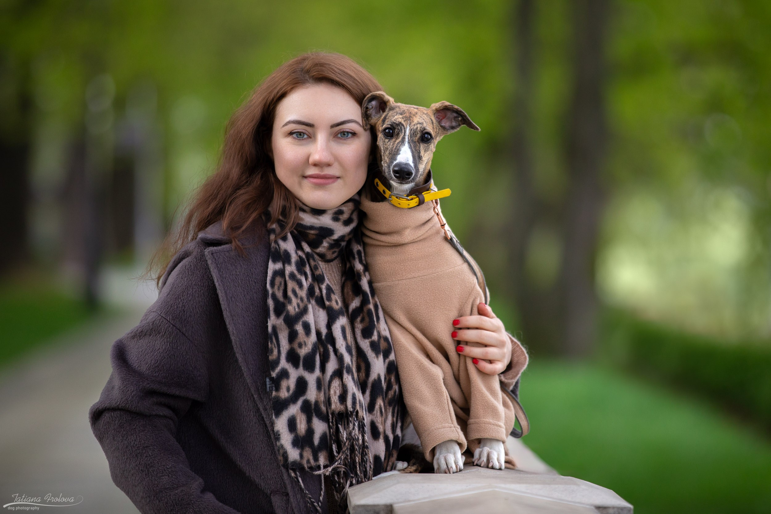 Городская фотопрогулка для Насти и щенка уиппета Корицы. Фотограф-анималист в Москве и Московской области Татьяна Фролова