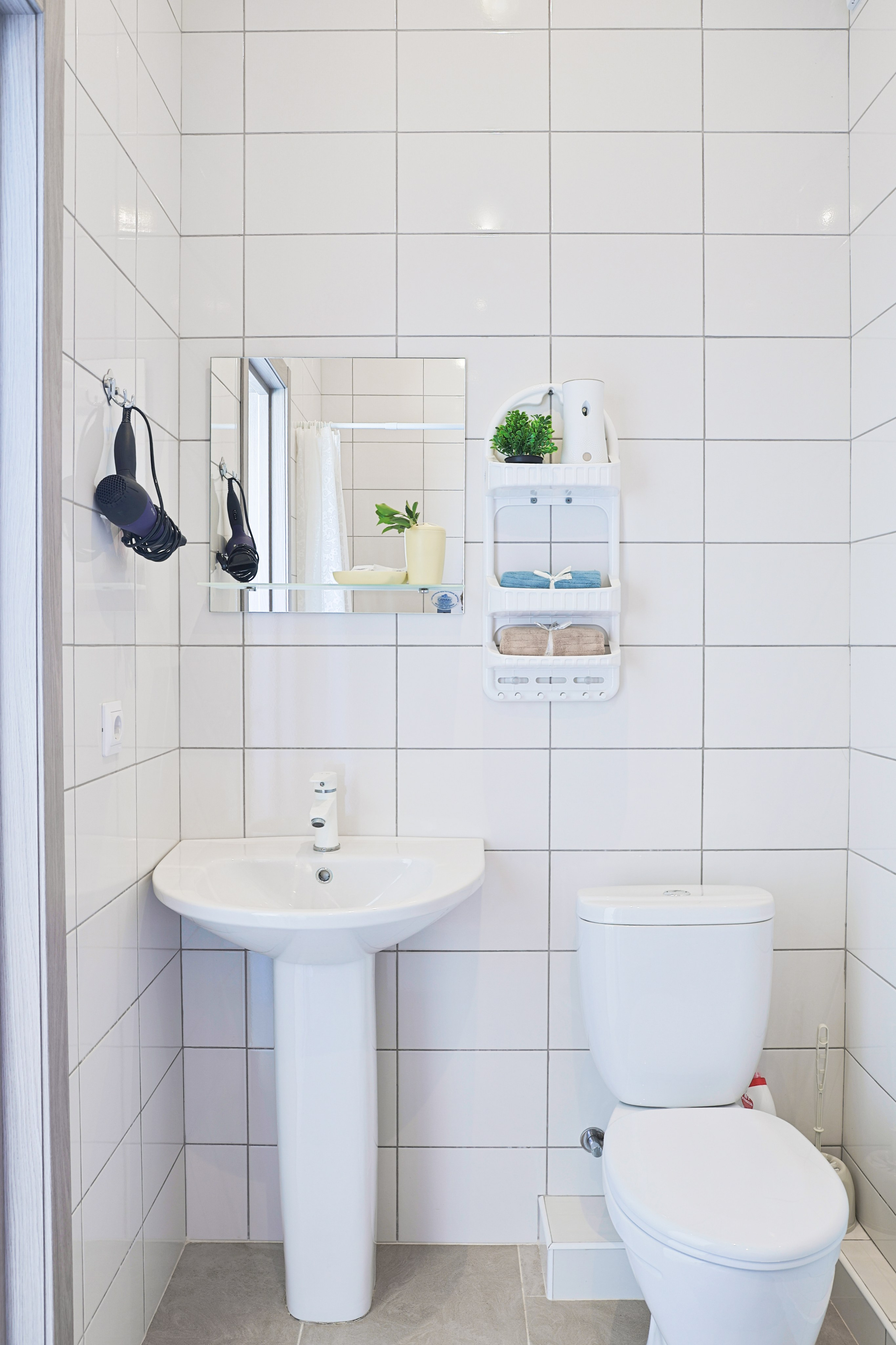 Подготовка к съёмке и фото номера в гостевом доме в Геленджике для посуточной аренды. Интерьерная съёмка и подготовка недвижимости к аренде/продаже. Геленджик, Краснодарский край — Юлия Софронова, Art Sea Homes