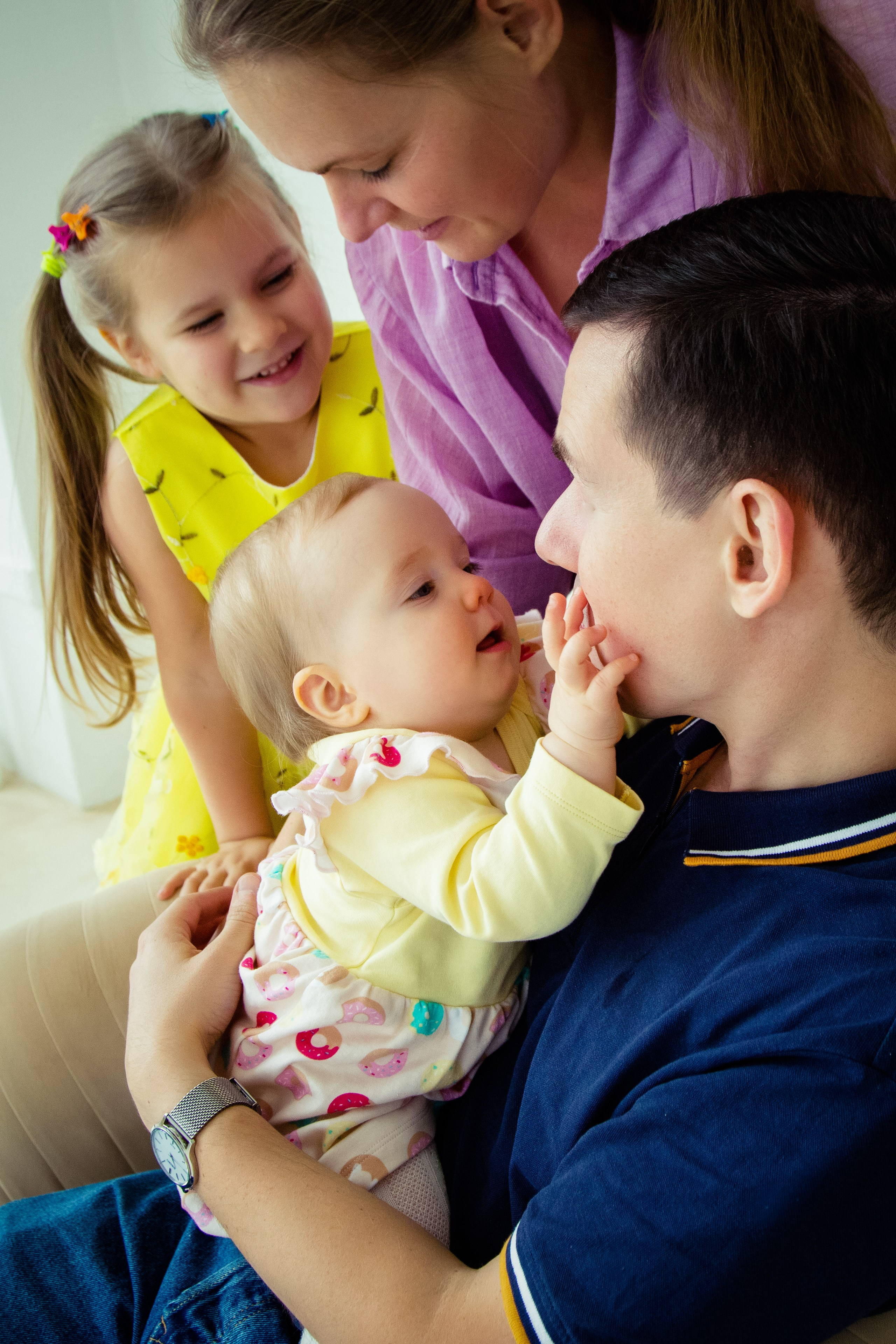 Семейная фотосессия в студии One take studio VANILLA. Свадебный и семейный фотограф в Москве и Подмосковье Лариса Козлова