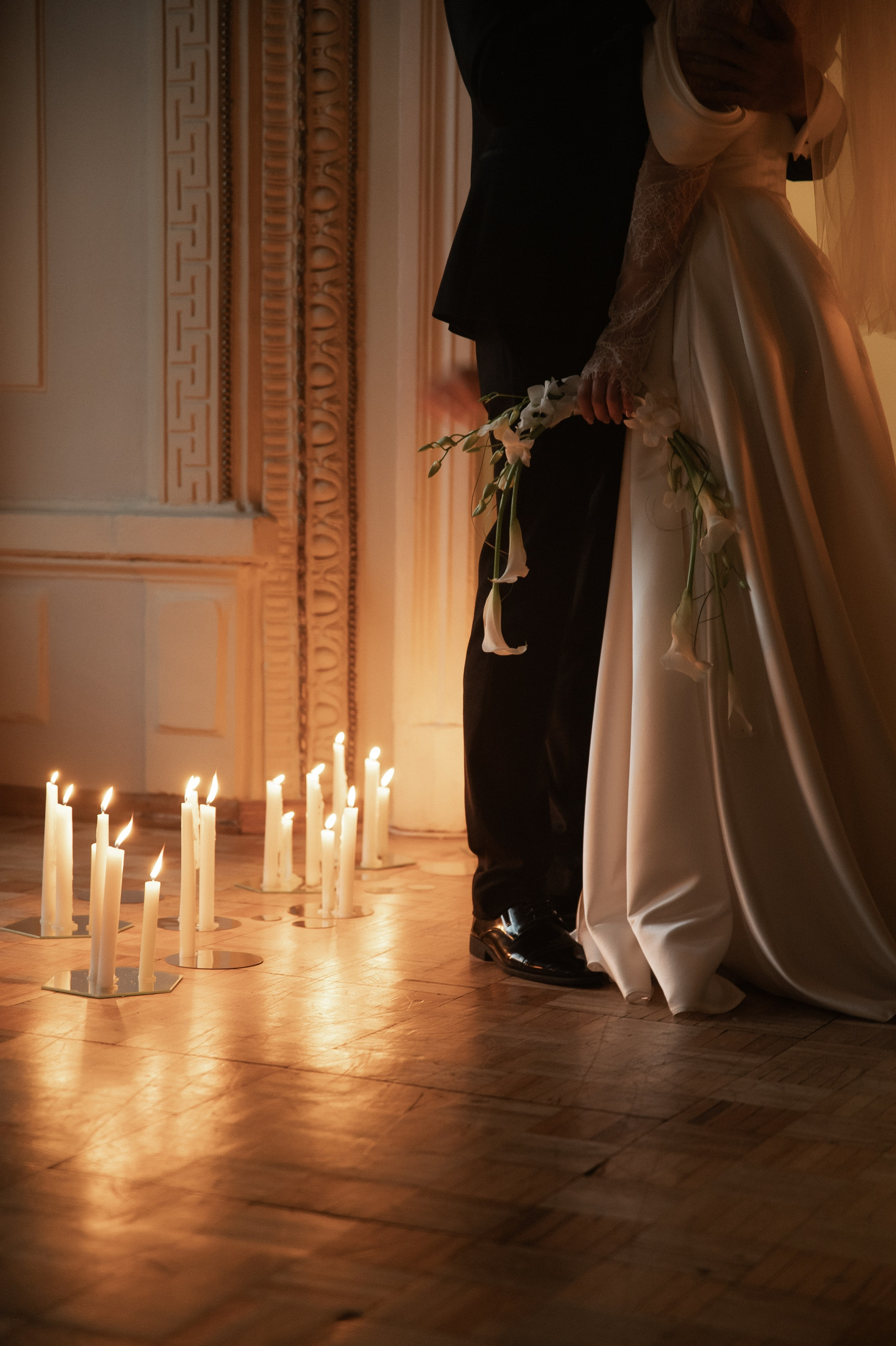 Камерный свадебный ужин при свечах в старинном особняке в фотостудии 21. Kult. Ярослава Ерина — свадебный фотограф в Москве