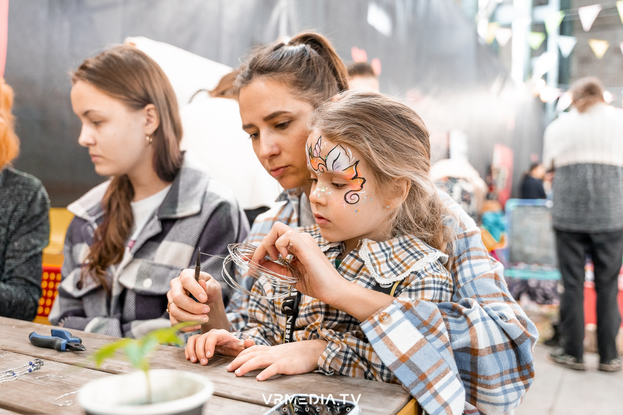 Традиционный весенний БАЗАР и GARAGE SALE в культурном пространстве «Р