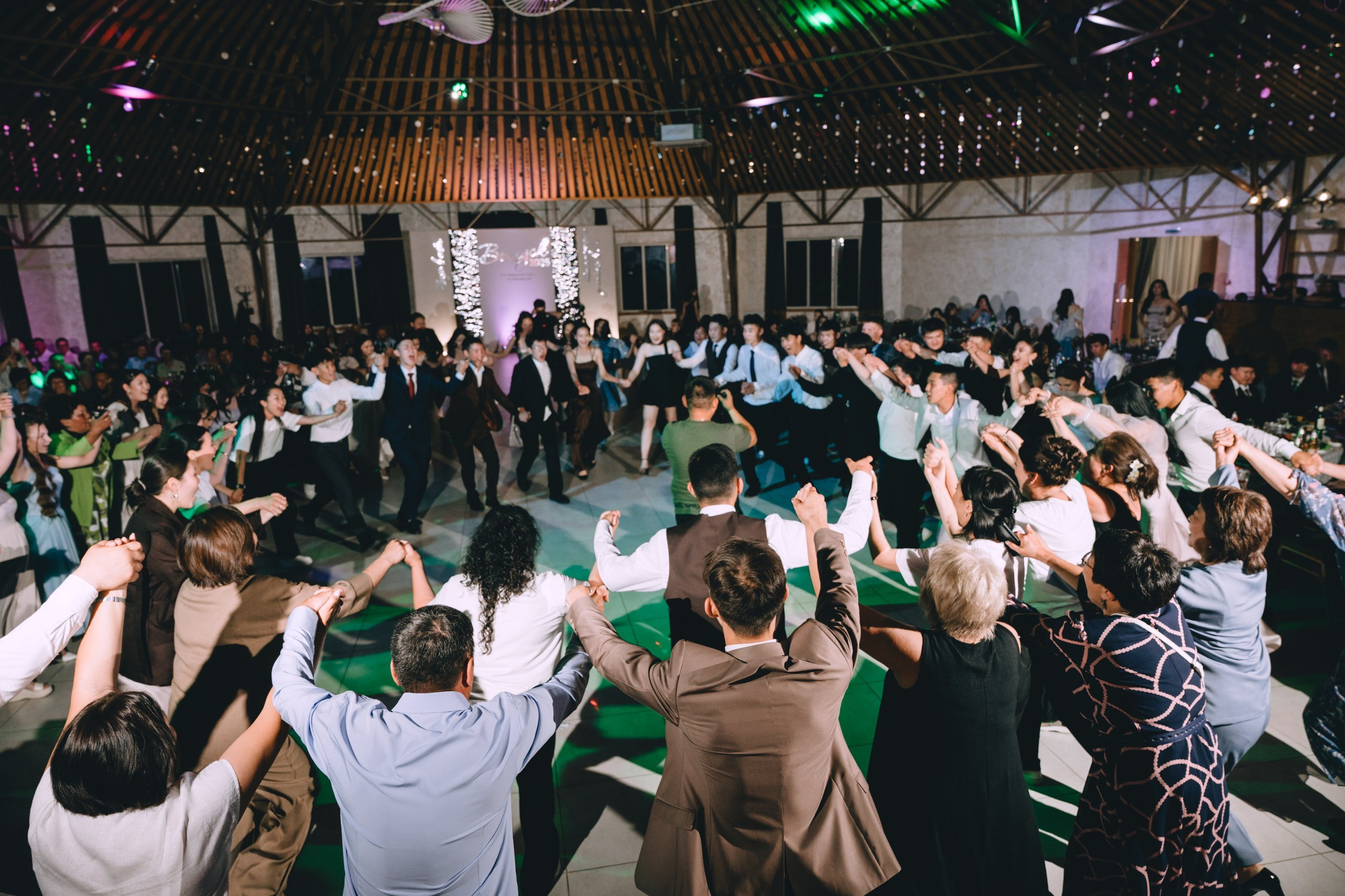 Выпускной Усть-Ордынской СОШ № 1 2025. Фотограф в Иркутске Сендыхеев Пётр