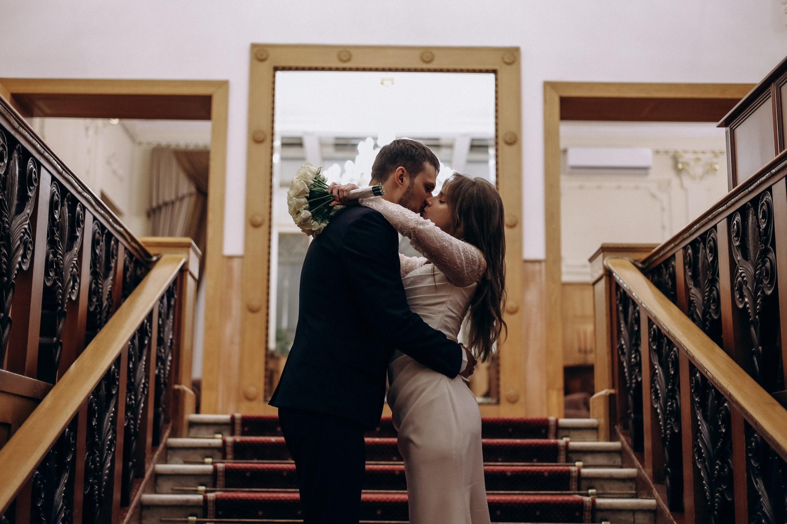 Ира и Денис. Амбассадори + Грибоедовский. Диана Чечель. Свадебный и семейный фотограф в Москве