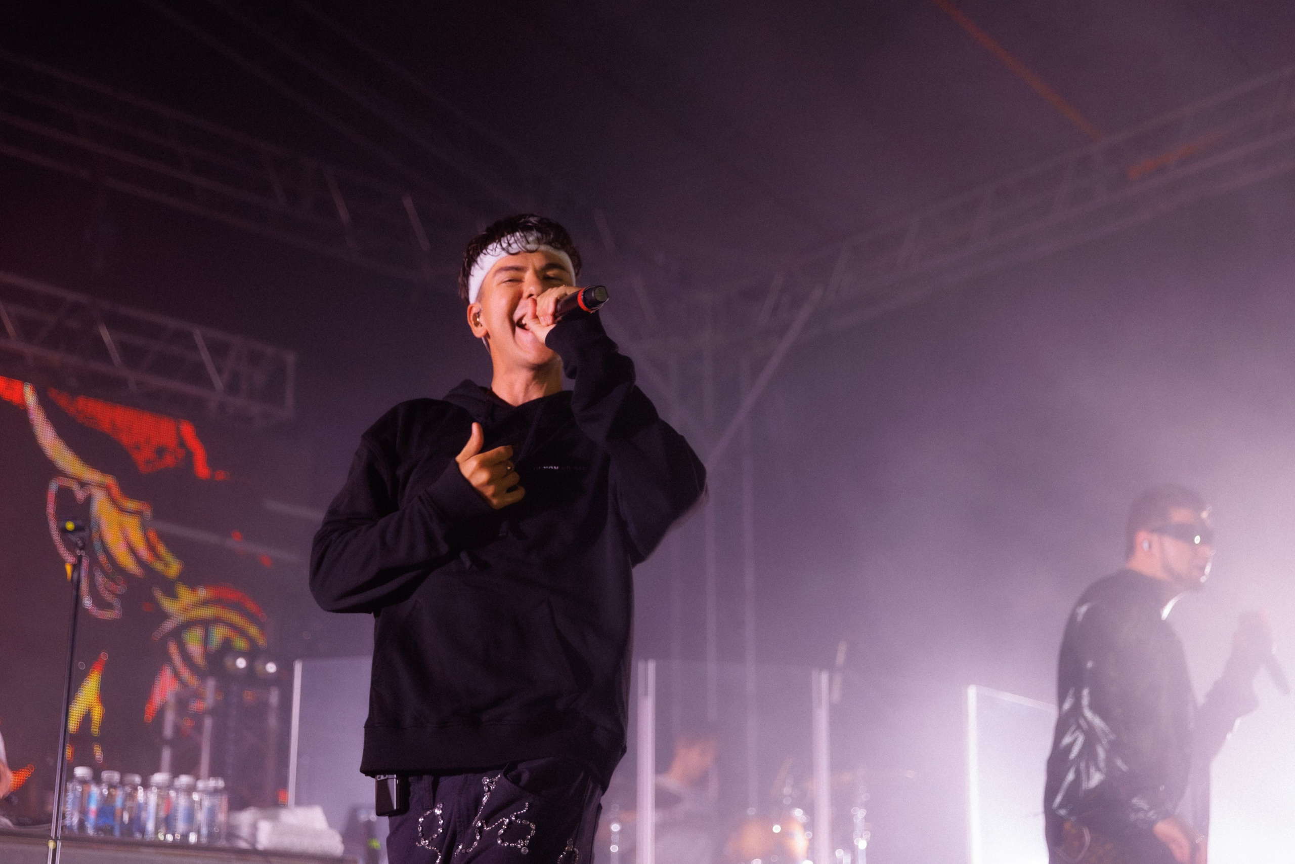 Фотоотчёт и репортаж с концерта группы GAYAZOV$ BROTHER$. Красильников Евгений — профессиональный фотограф в Ростове-на-Дону