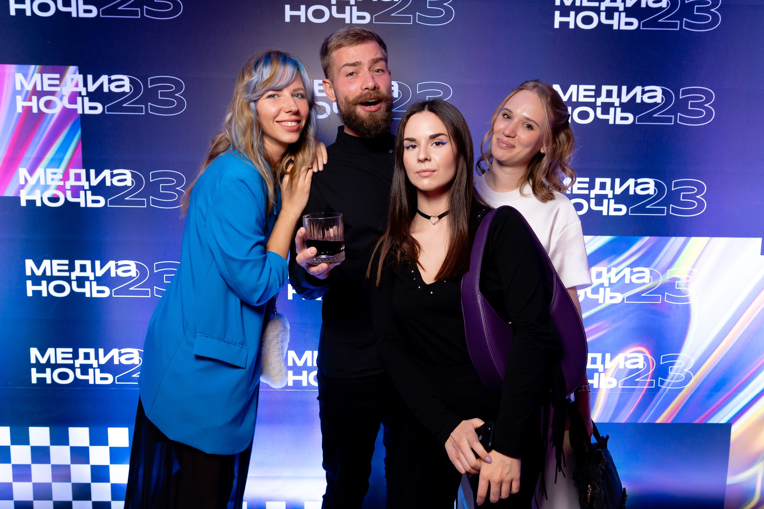 Медианочь. Репортажный фотограф Красноярск Алекс Чампакхам