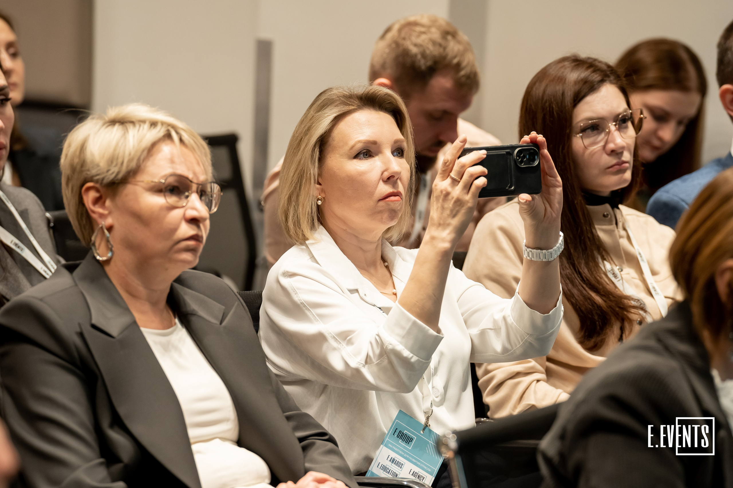 Конференции и семинары. Фотограф и видеограф в Москве и Московской области Мария Вишня