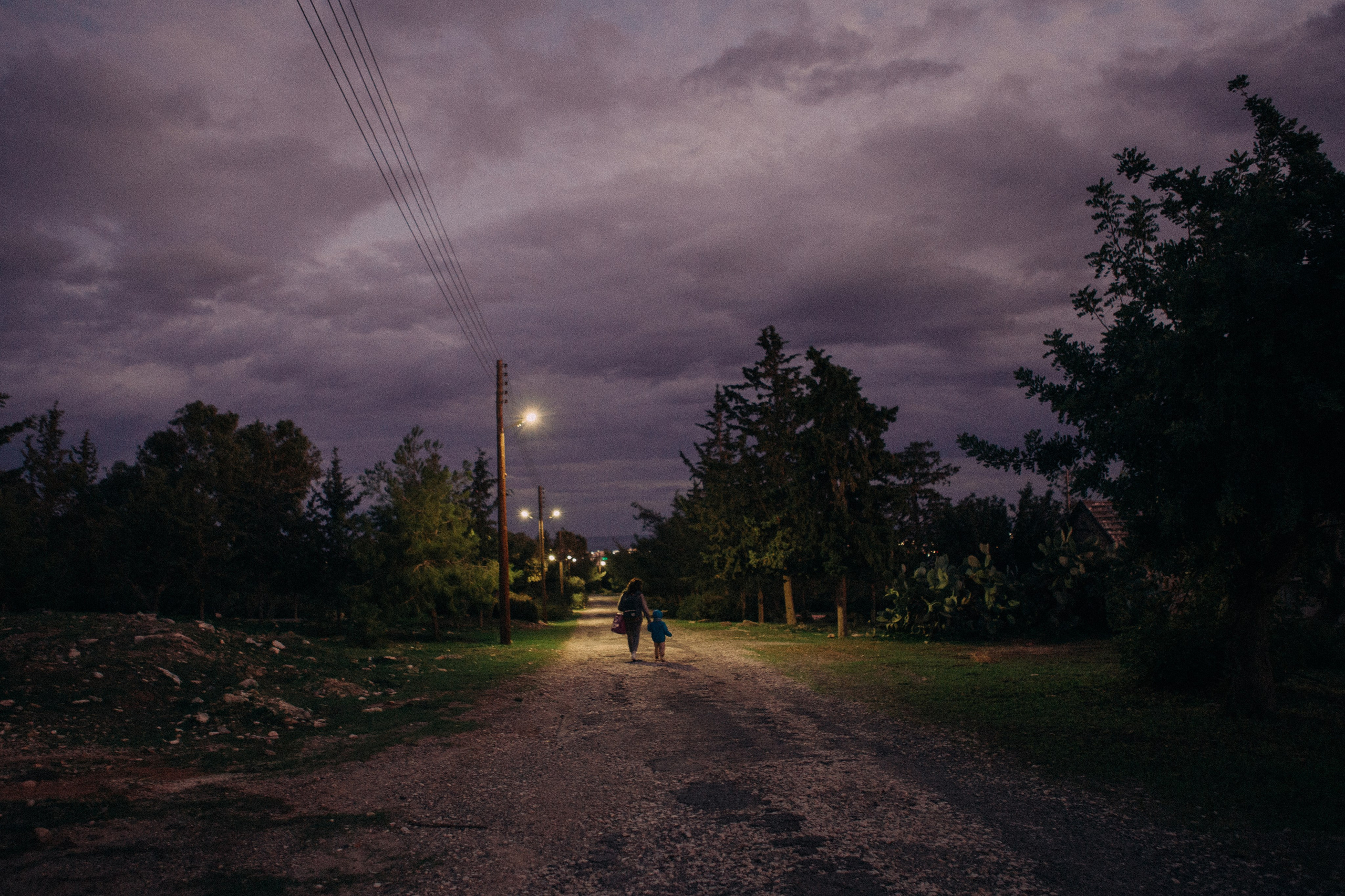 Nastya & Mr. Racoon. Portrait, family and pet photographer in Cyprus, Ksenia Bourdelle