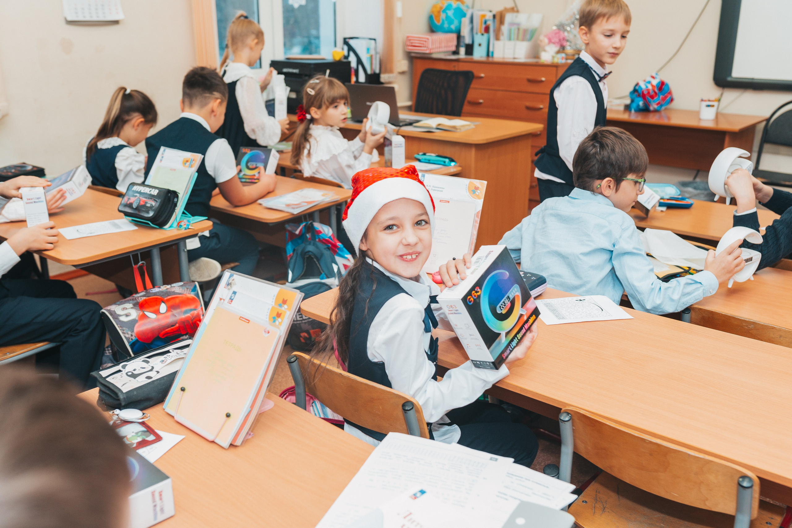 2 класс Новый год. Школьные альбомы и альбомы для детского сада. Юлия Осипова. Москва