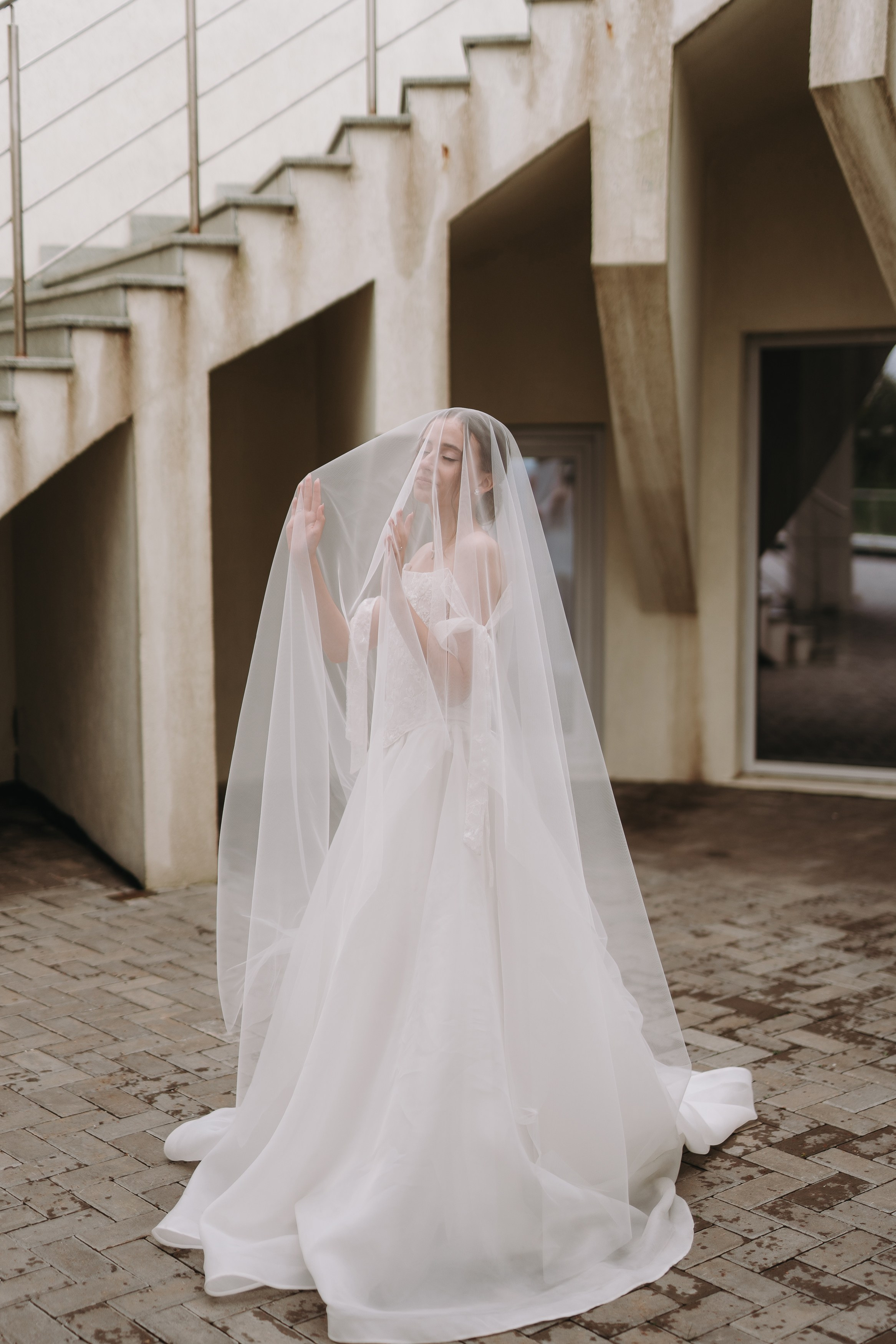 БАНКЕТНЫЙ ЗАЛ ТОРТУГА, ВЕДУЩИЙ АНДРЕЙ ОГНЕВ