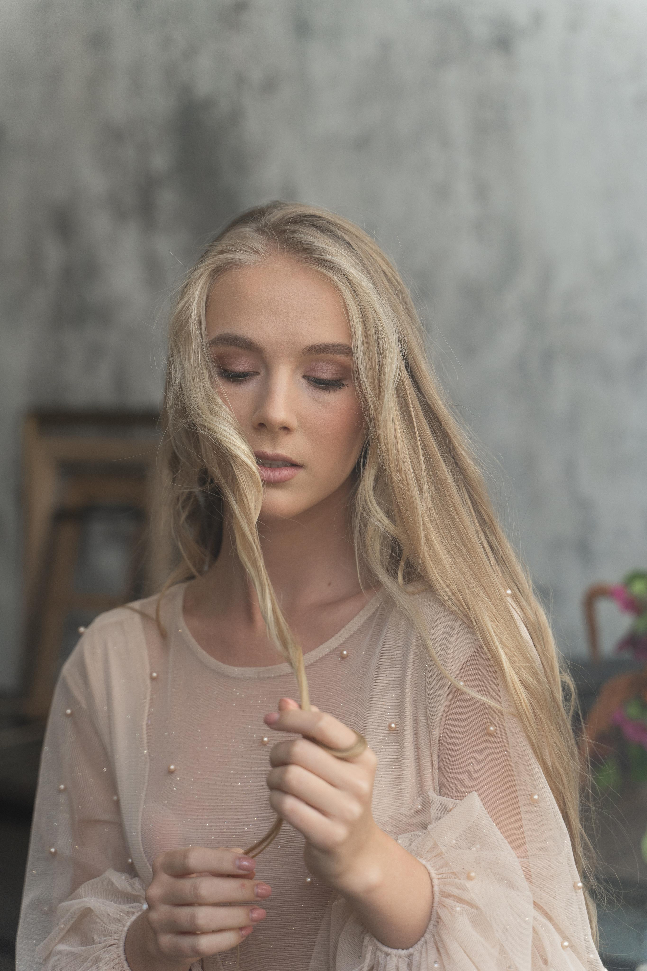 Студийная съемка;  женский портрет; индивидуальная съемка; 