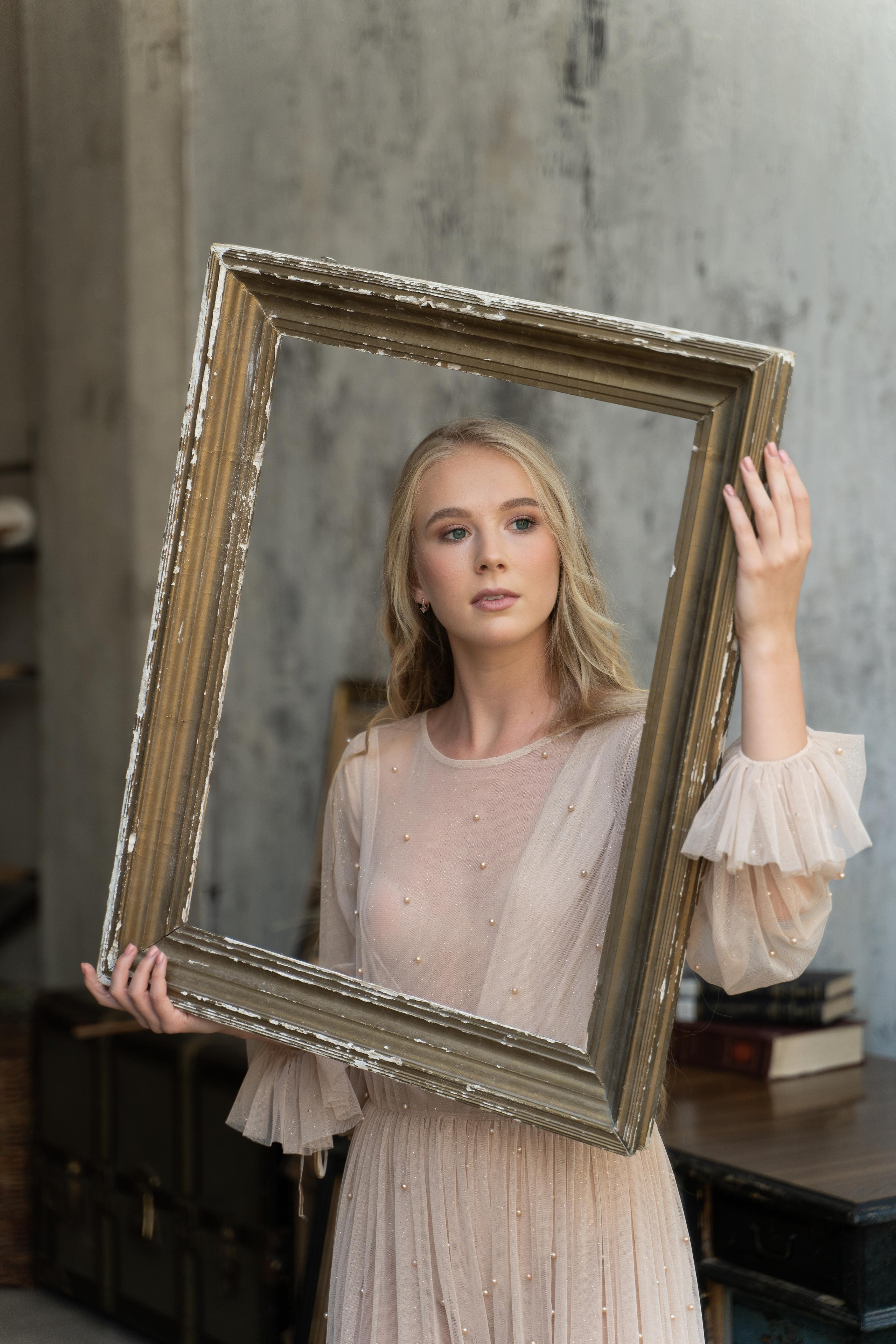 Студийная съемка;  женский портрет; индивидуальная съемка; 