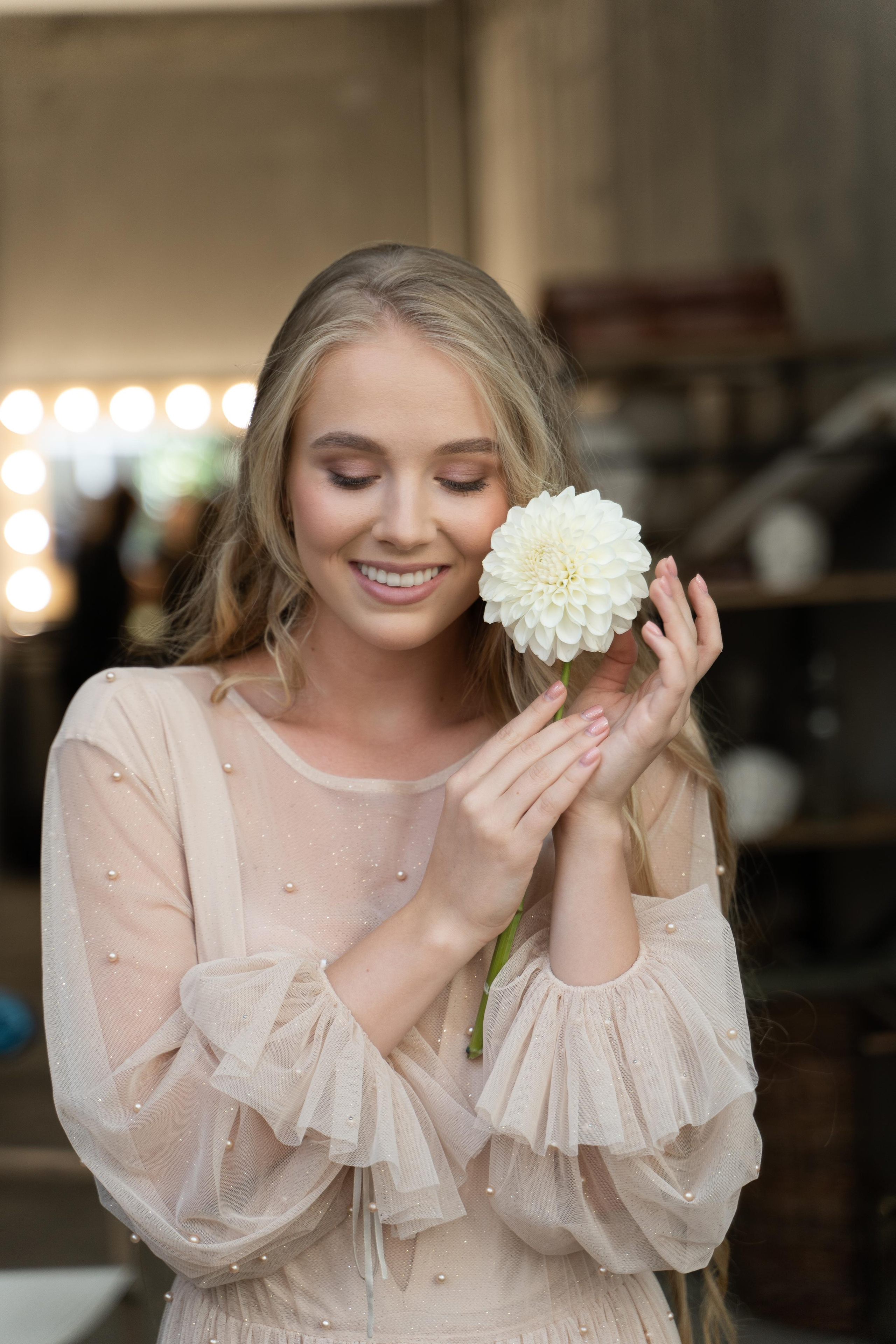 Студийная съемка;  женский портрет; индивидуальная съемка; 