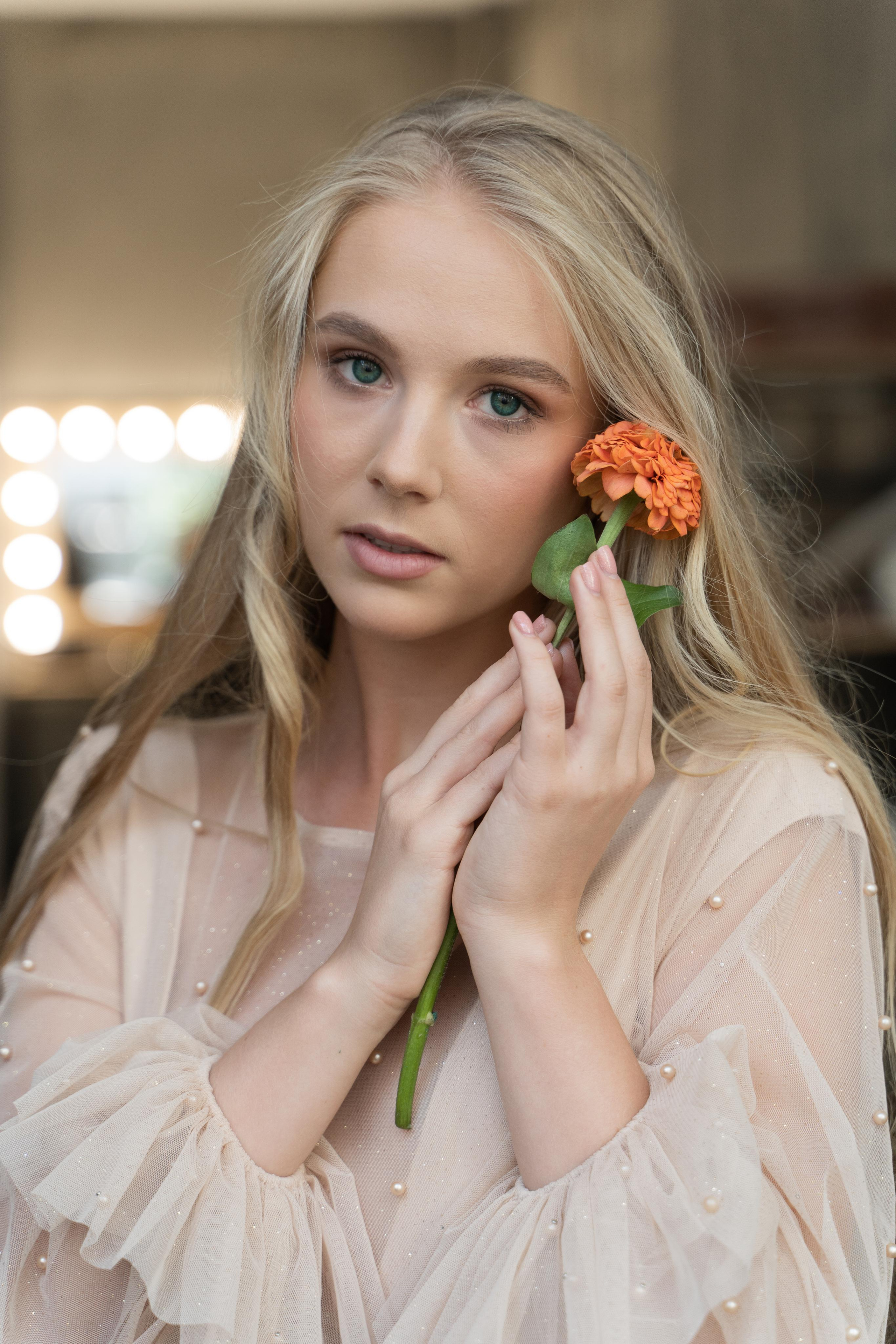 Студийная съемка;  женский портрет; индивидуальная съемка; 