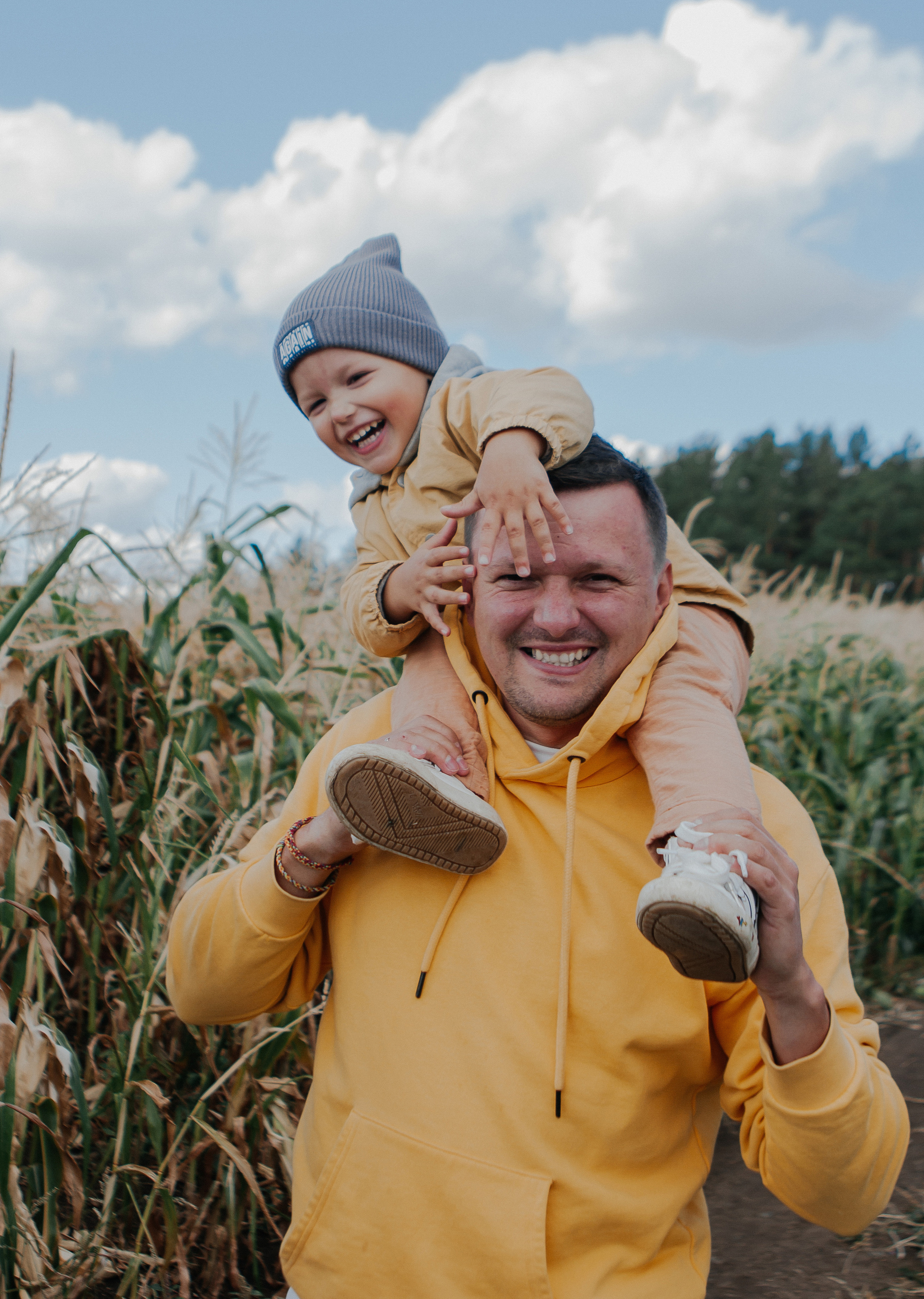 Семейная фотосессия природа. Свадебный и семейный фотограф Ибрагимова Мария из Екатеринбурга