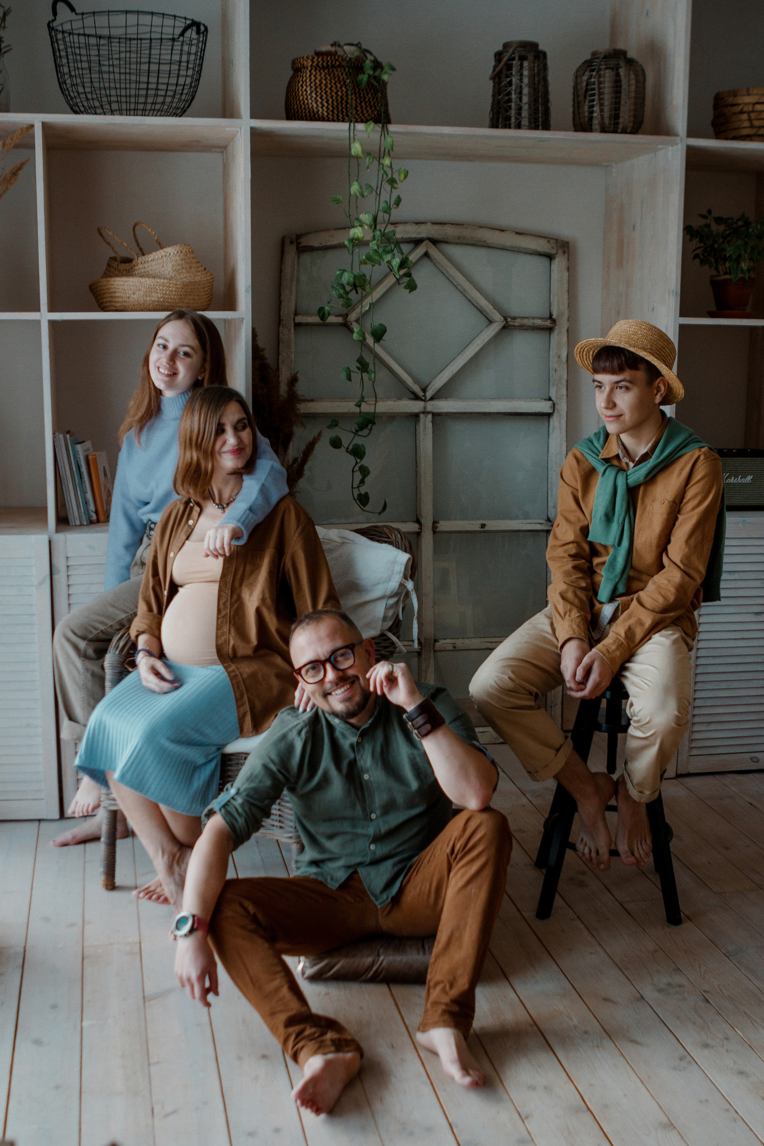 Семейная фотосессия дом. Свадебный и семейный фотограф Ибрагимова Мария из Екатеринбурга