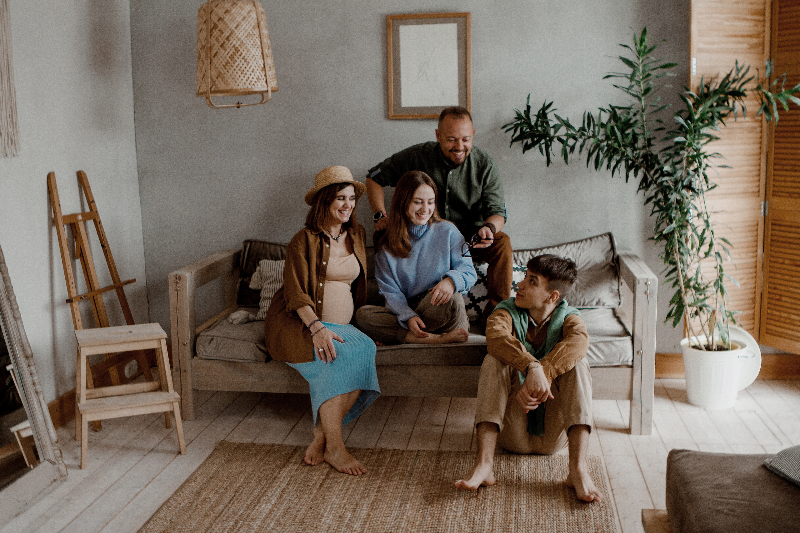 Семейная фотосессия дом. Свадебный и семейный фотограф Ибрагимова Мария из Екатеринбурга