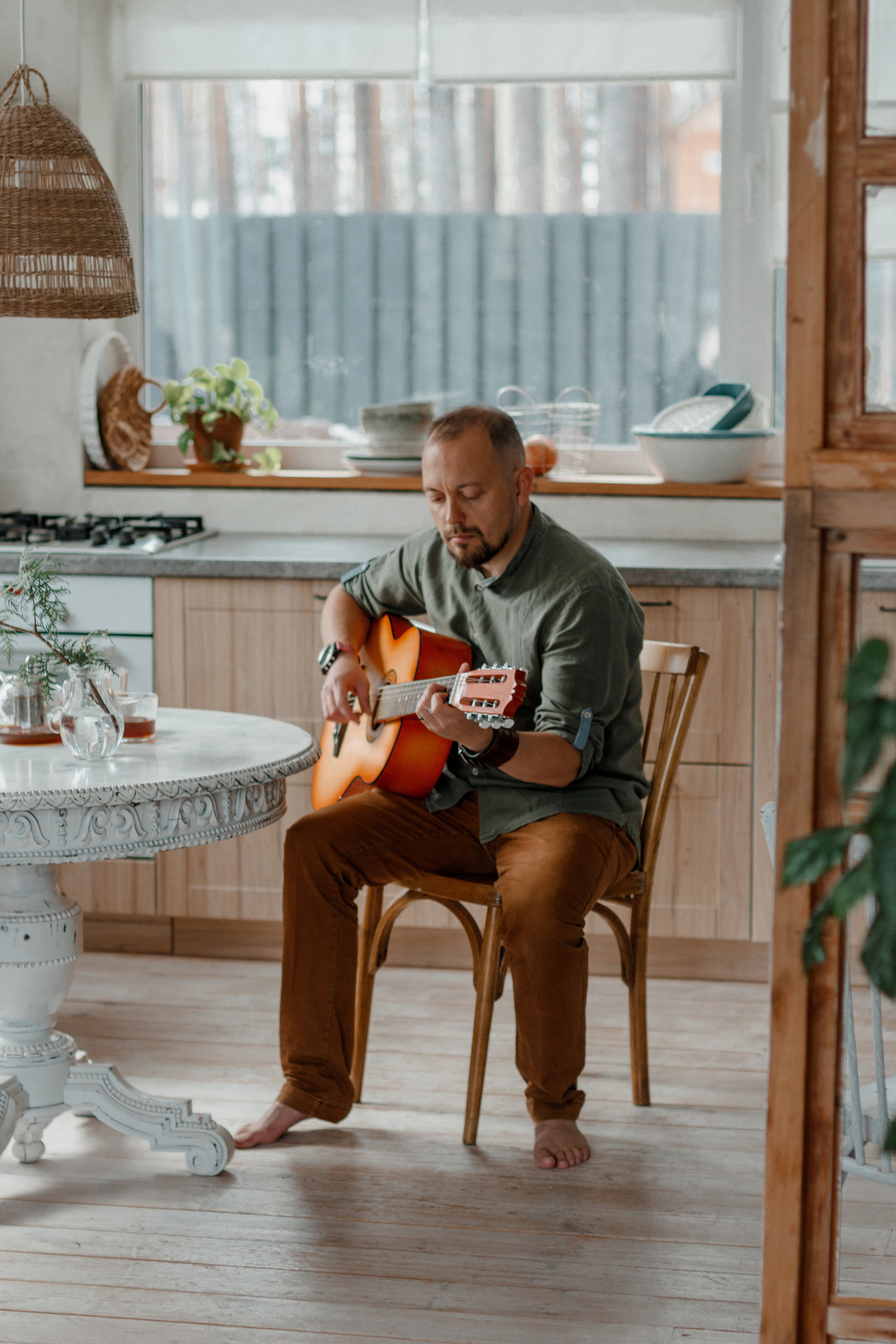 Семейная фотосессия дом. Свадебный и семейный фотограф Ибрагимова Мария из Екатеринбурга