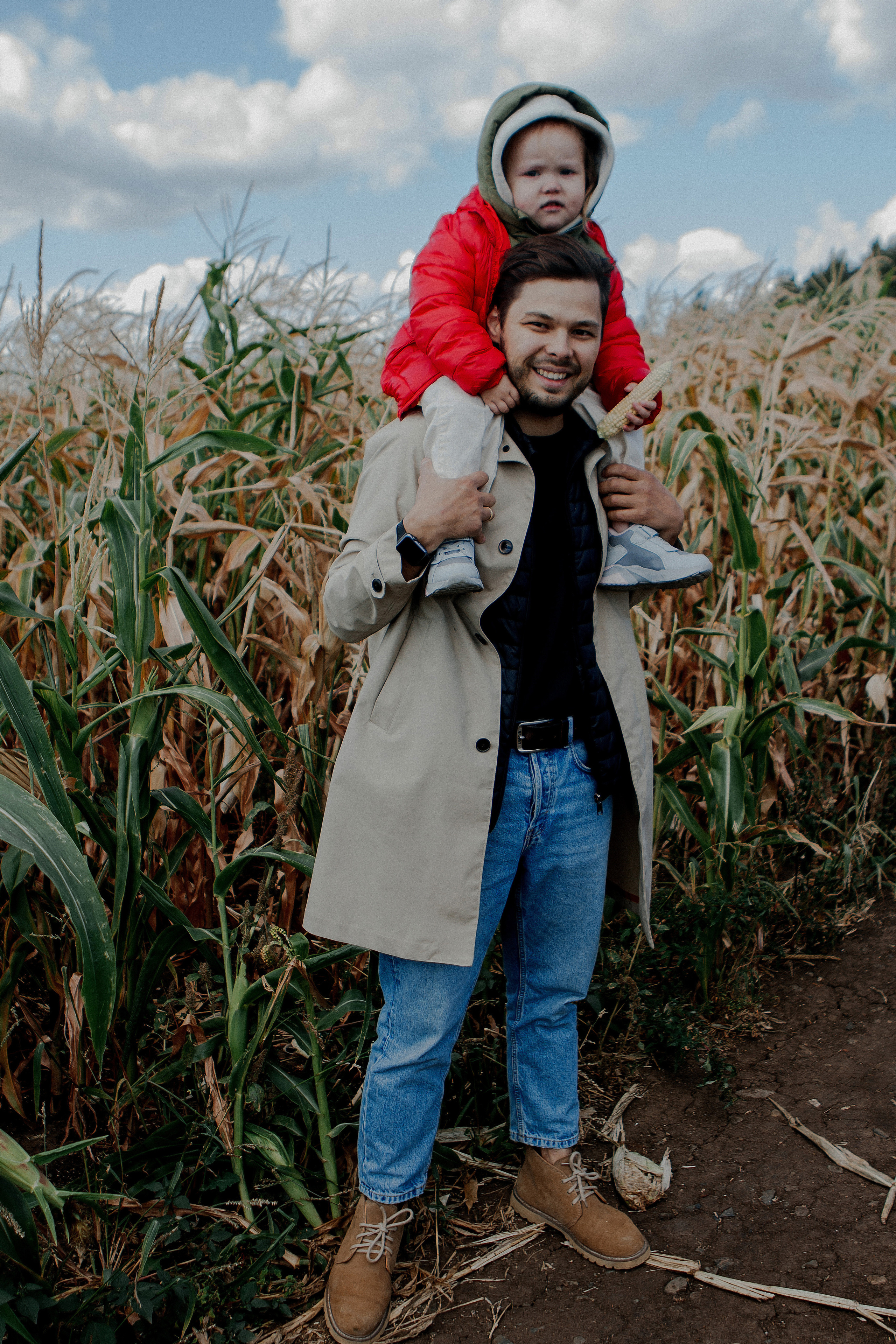 Семейная фотосессия природа. Свадебный и семейный фотограф Ибрагимова Мария из Екатеринбурга