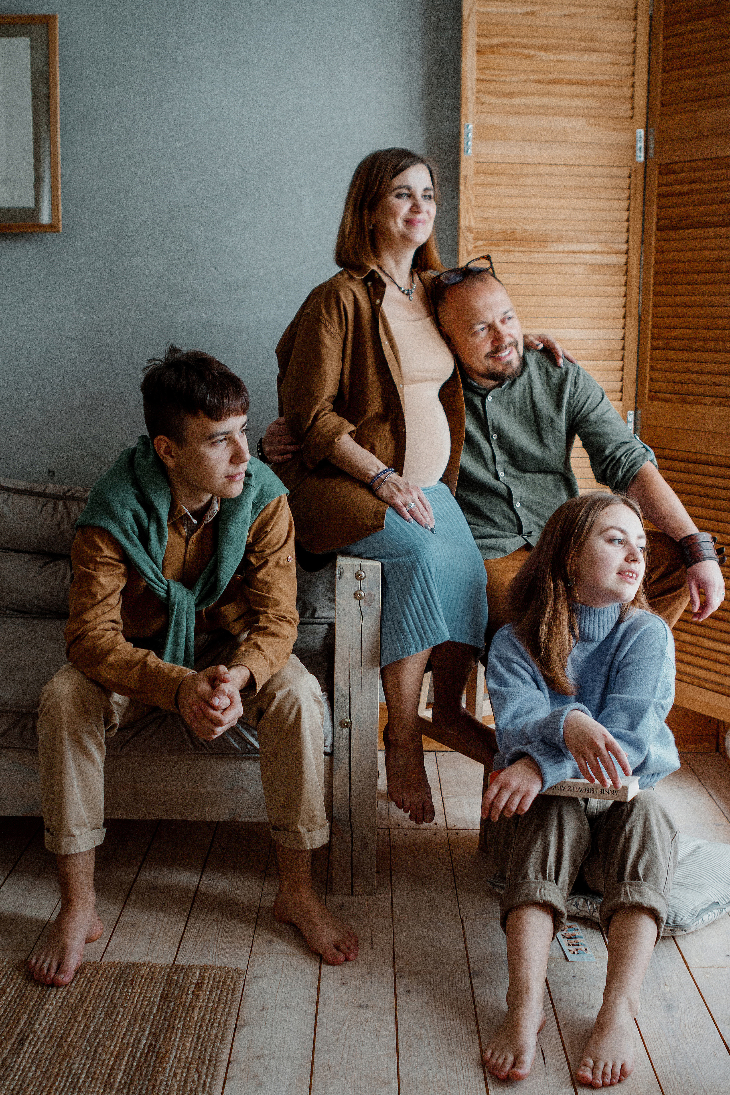 Семейная фотосессия дом. Свадебный и семейный фотограф Ибрагимова Мария из Екатеринбурга