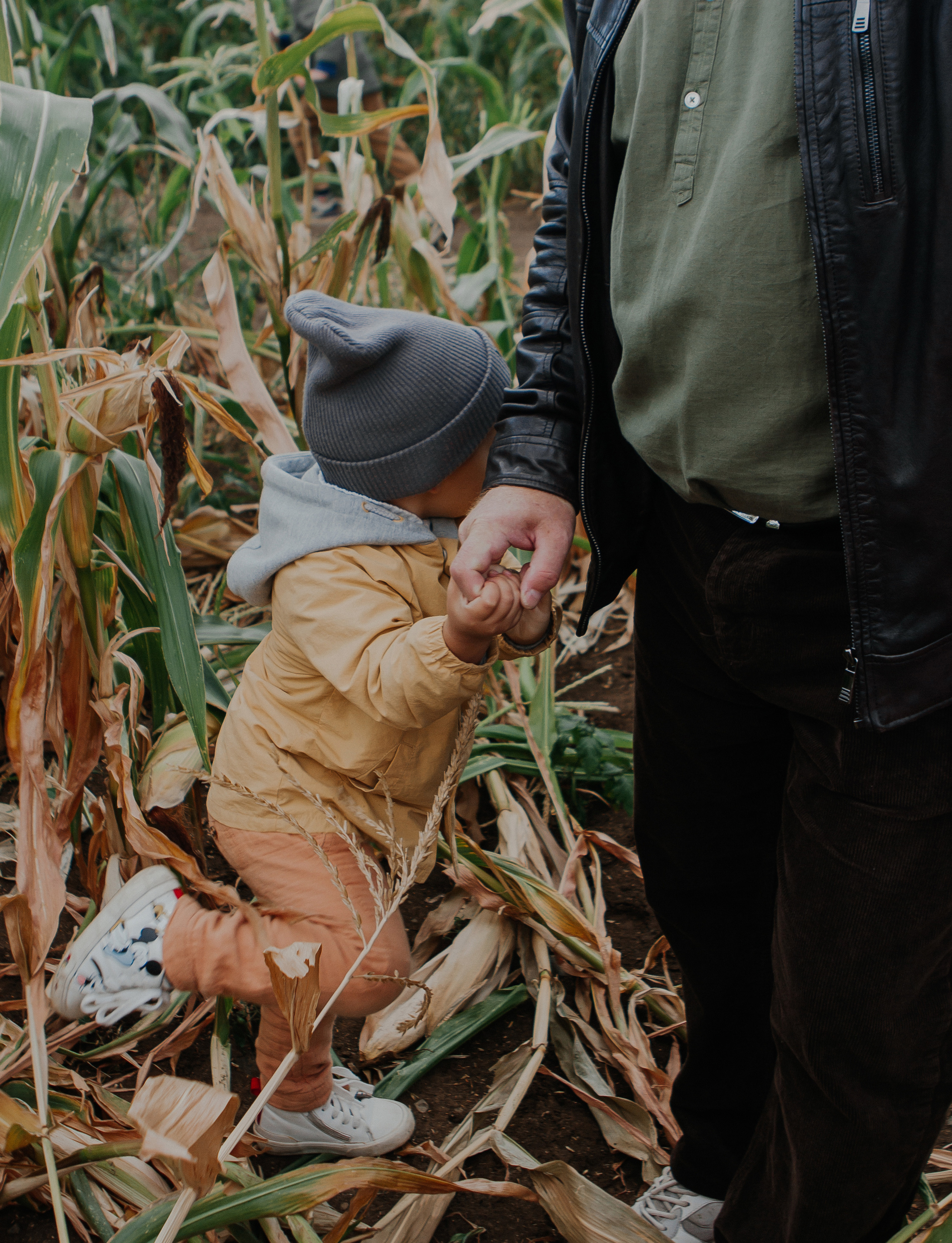 Семейная фотосессия природа. Свадебный и семейный фотограф Ибрагимова Мария из Екатеринбурга