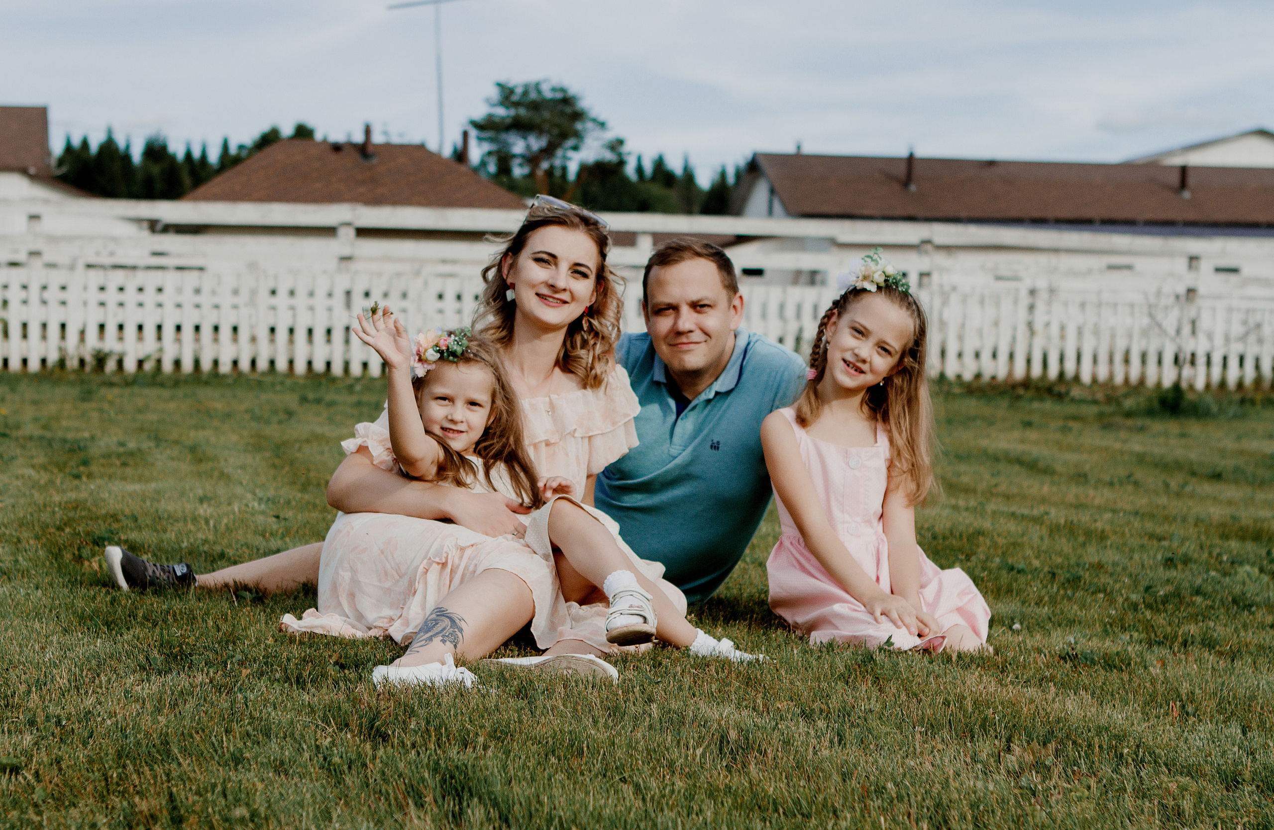 Семейная фотосессия прогулка. Свадебный и семейный фотограф Ибрагимова Мария из Екатеринбурга