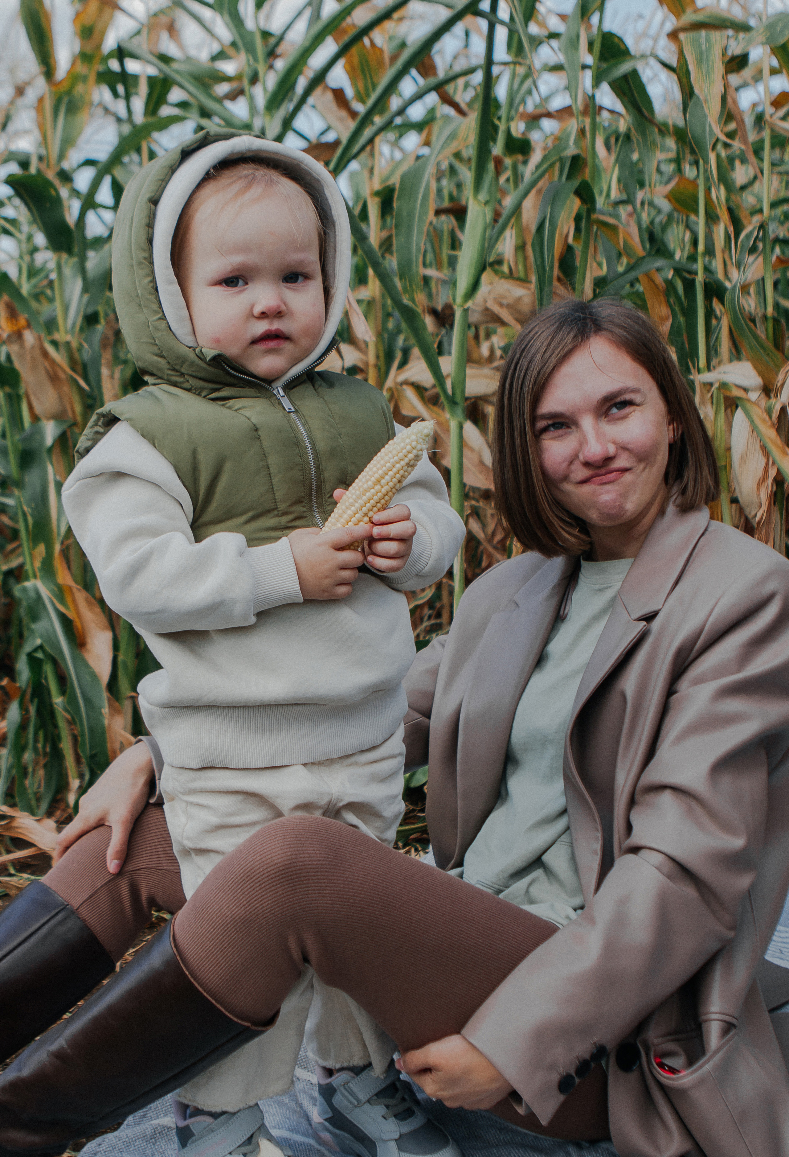 Семейная фотосессия природа. Свадебный и семейный фотограф Ибрагимова Мария из Екатеринбурга