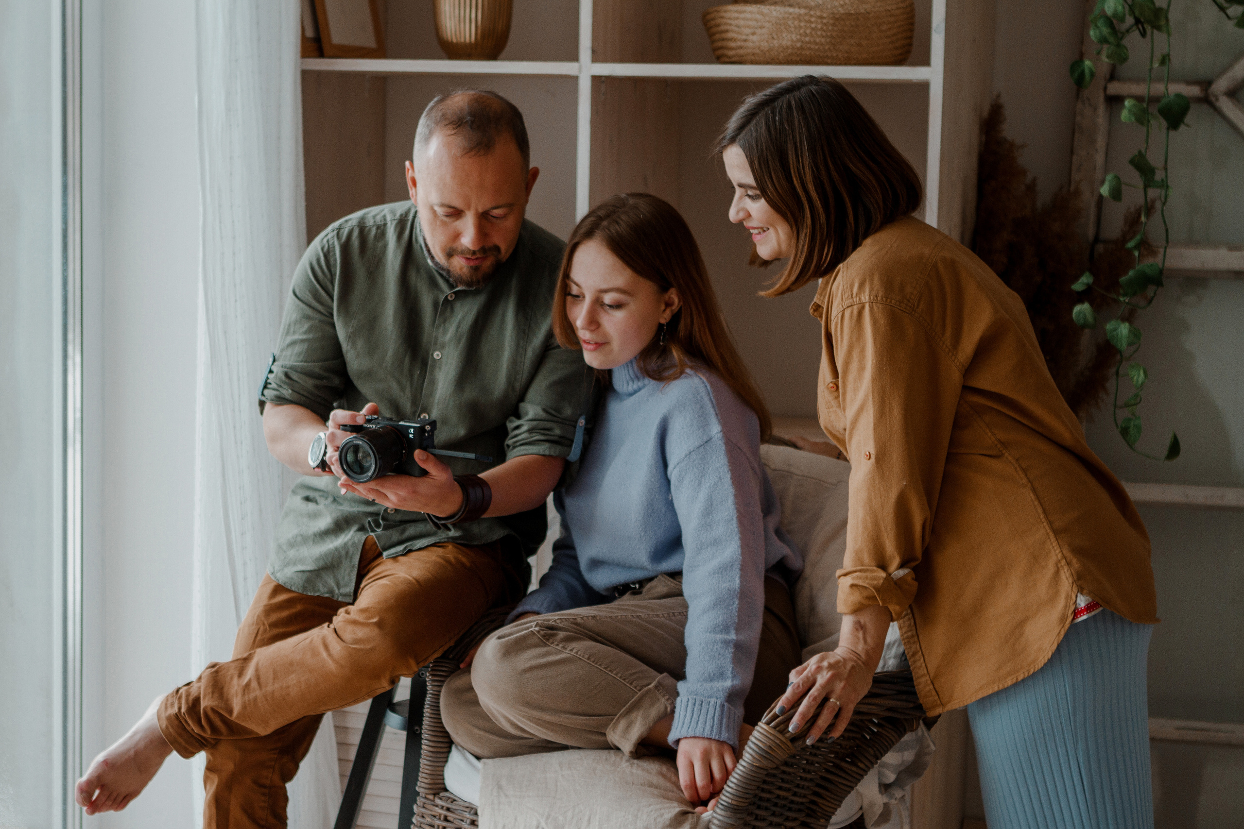 Семейная фотосессия дом. Свадебный и семейный фотограф Ибрагимова Мария из Екатеринбурга