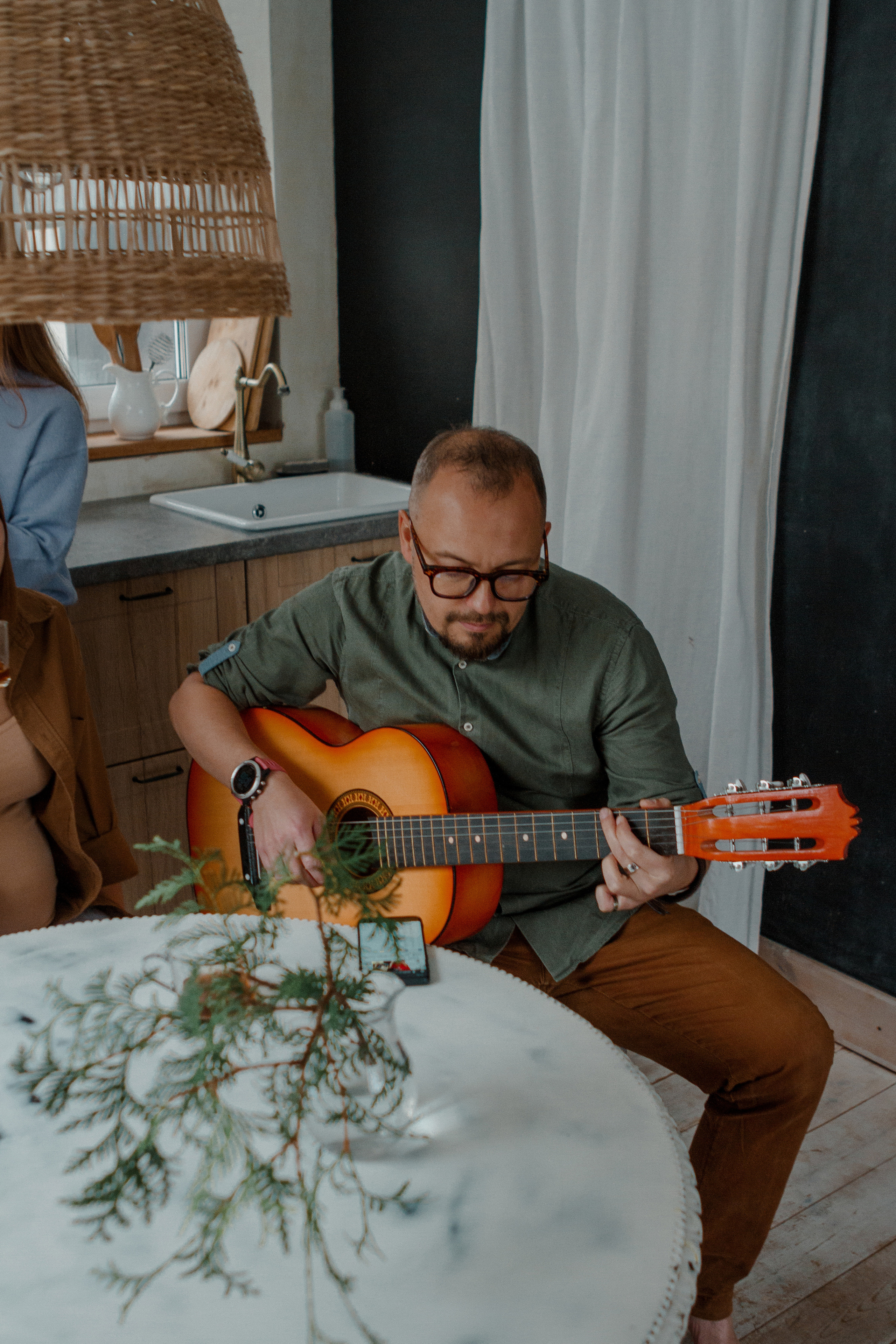 Семейная фотосессия дом. Свадебный и семейный фотограф Ибрагимова Мария из Екатеринбурга