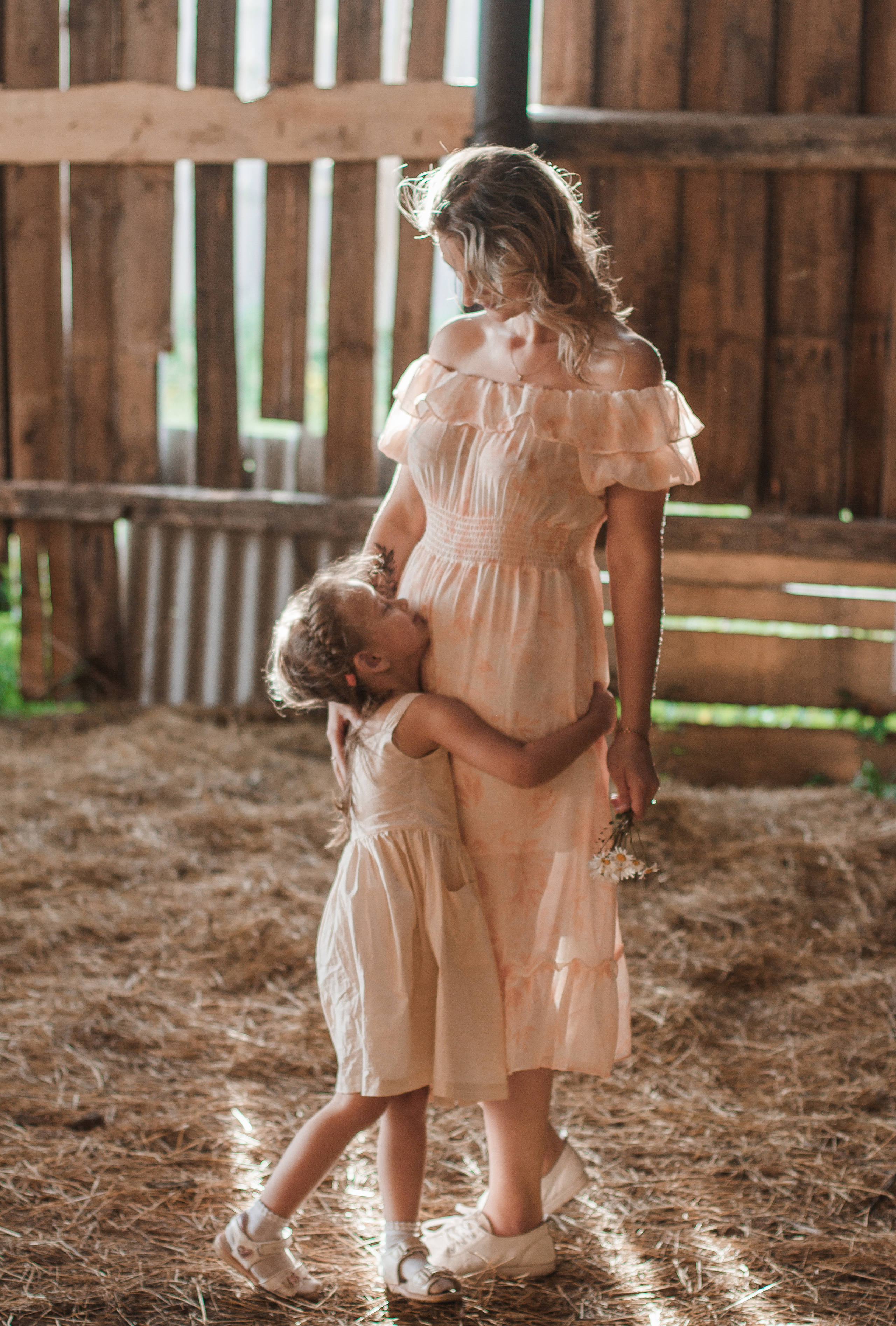 Семейная фотосессия прогулка. Свадебный и семейный фотограф Ибрагимова Мария из Екатеринбурга