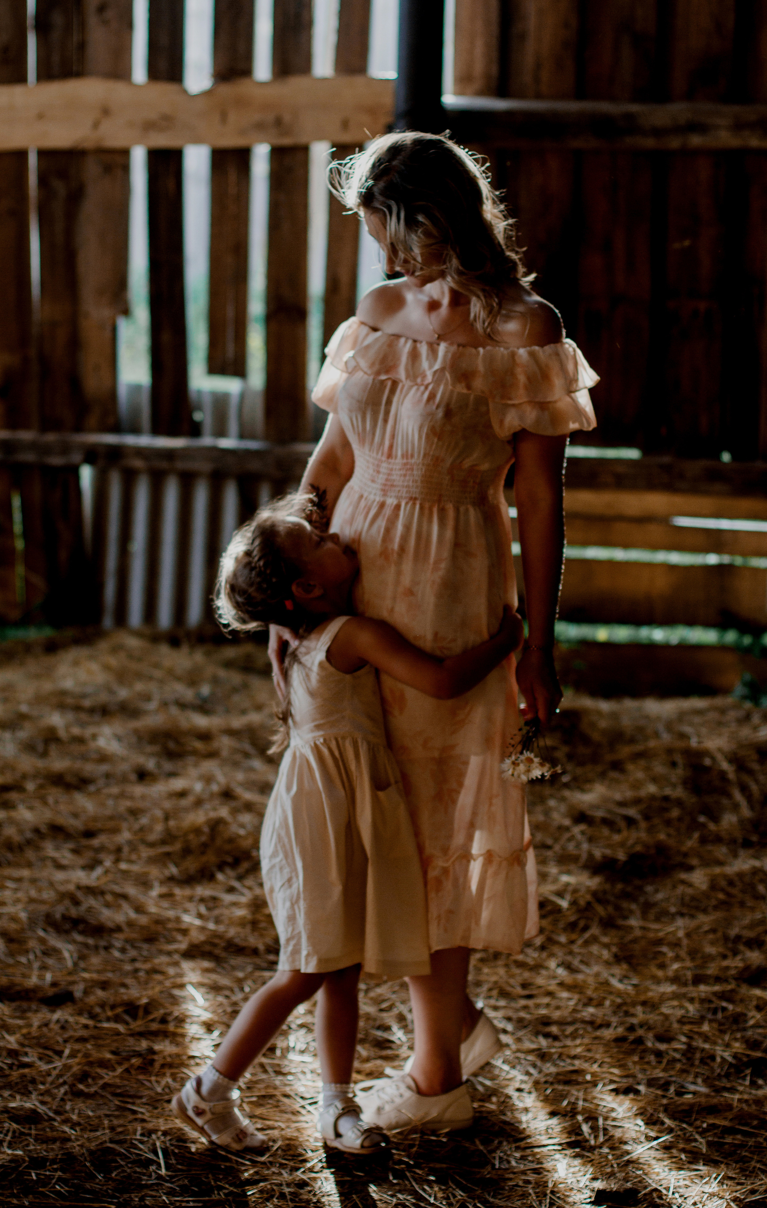 Семейная фотосессия прогулка. Свадебный и семейный фотограф Ибрагимова Мария из Екатеринбурга