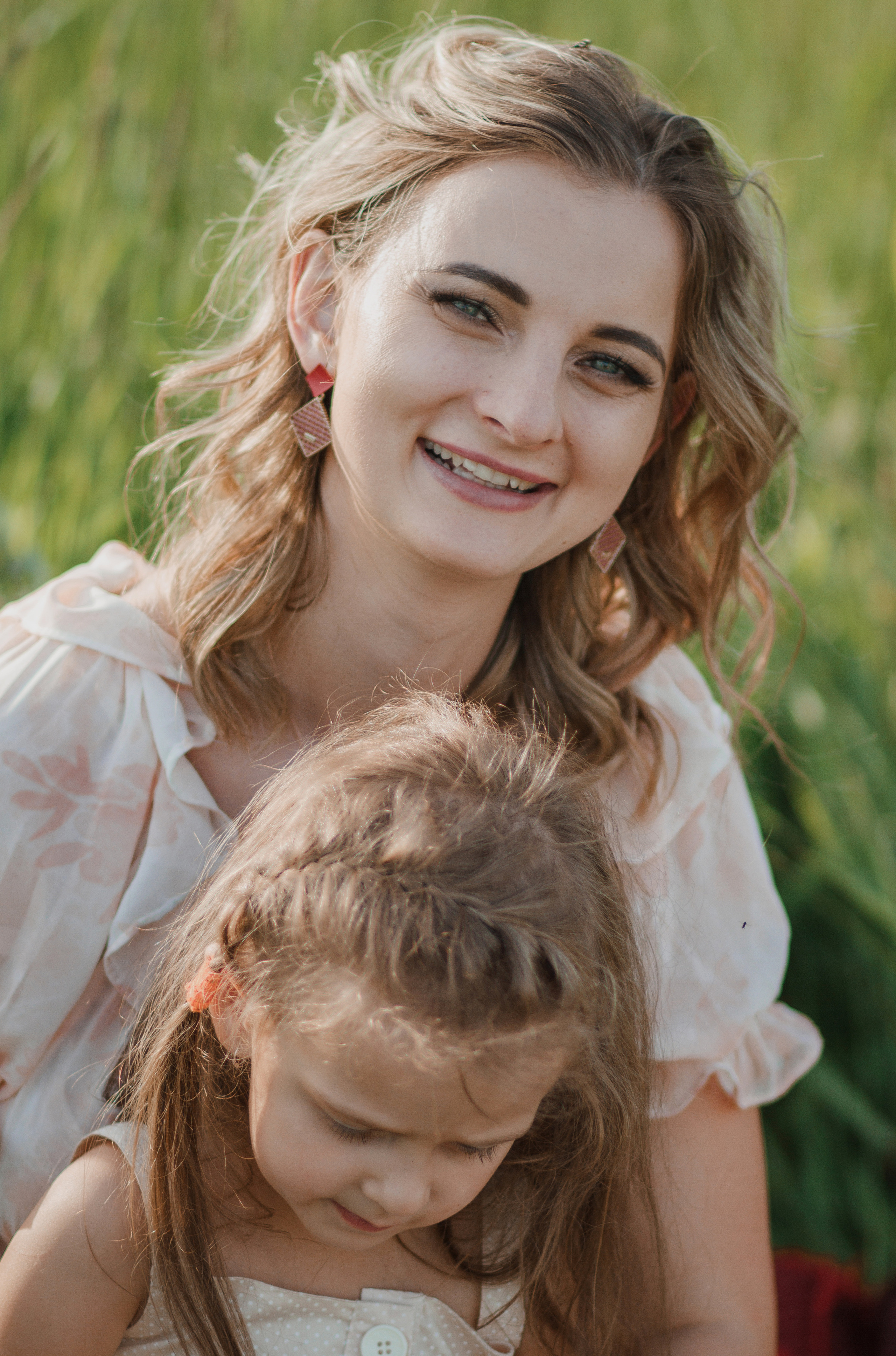 Семейная фотосессия прогулка. Свадебный и семейный фотограф Ибрагимова Мария из Екатеринбурга