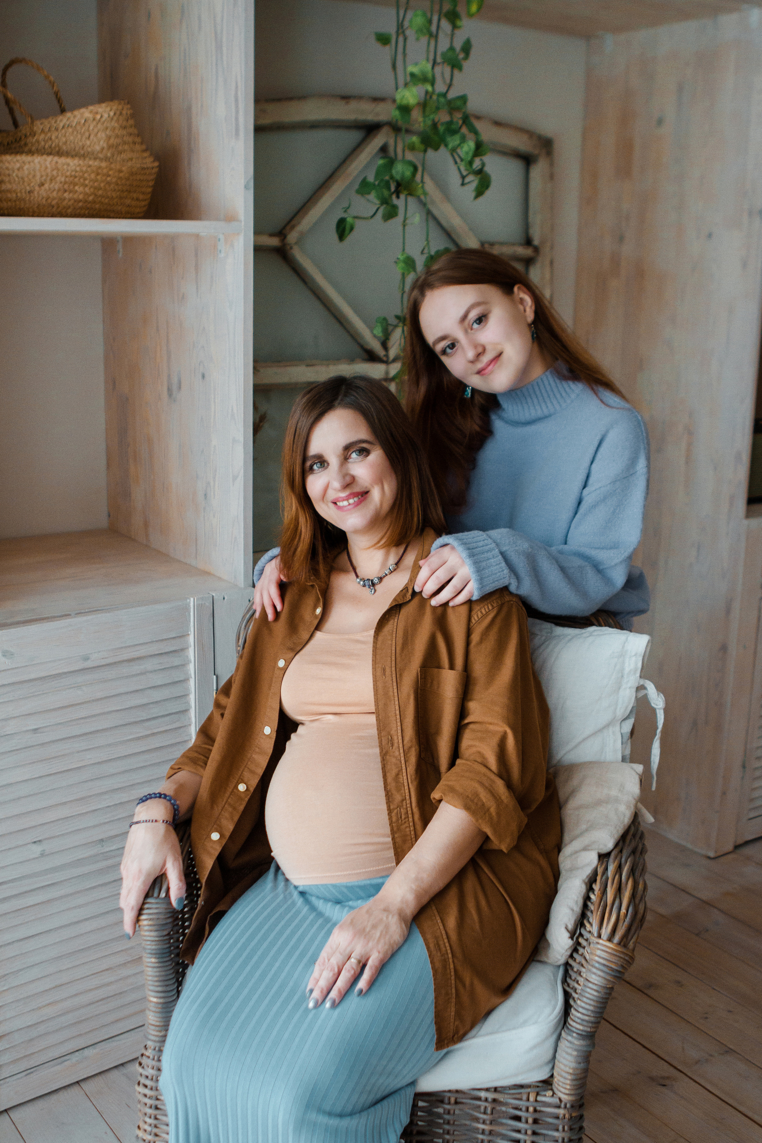 Семейная фотосессия дом. Свадебный и семейный фотограф Ибрагимова Мария из Екатеринбурга